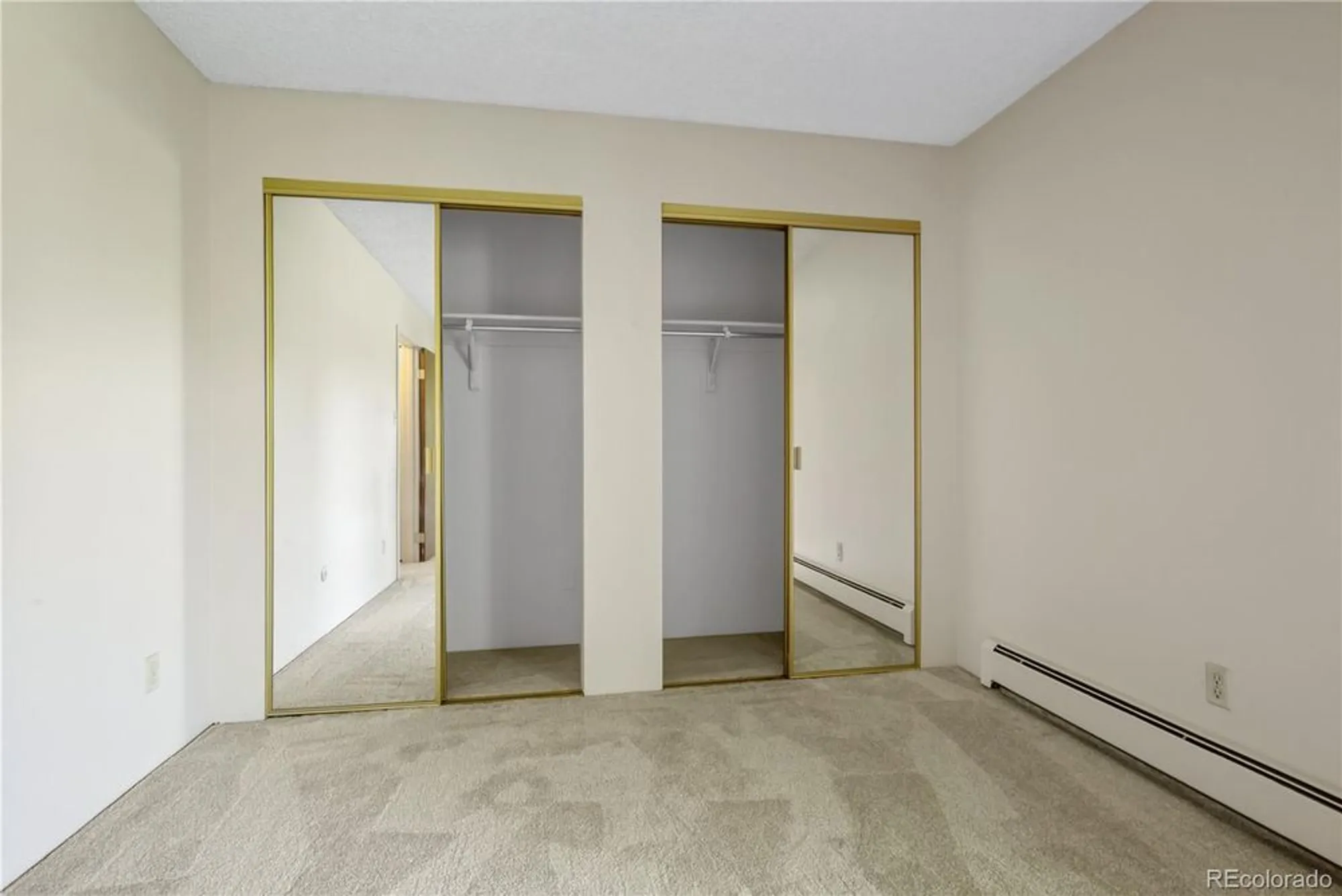 Property Slideshow image 14 of 45 | 13691 e marina dr 208, Aurora, CO, 80014