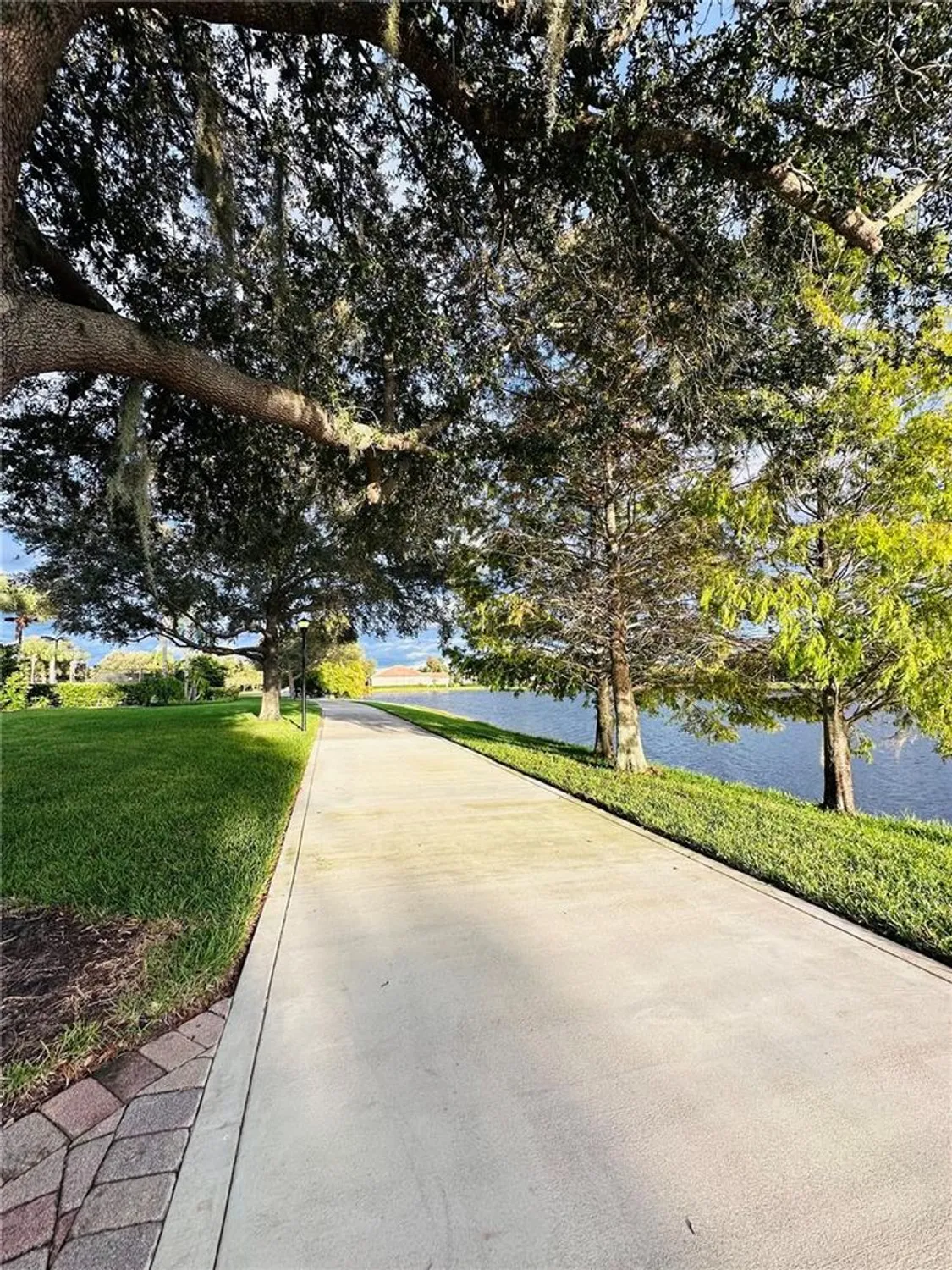 Property Slideshow image 27 of 30 | 11913 nautica dr, Orlando, FL, 32827