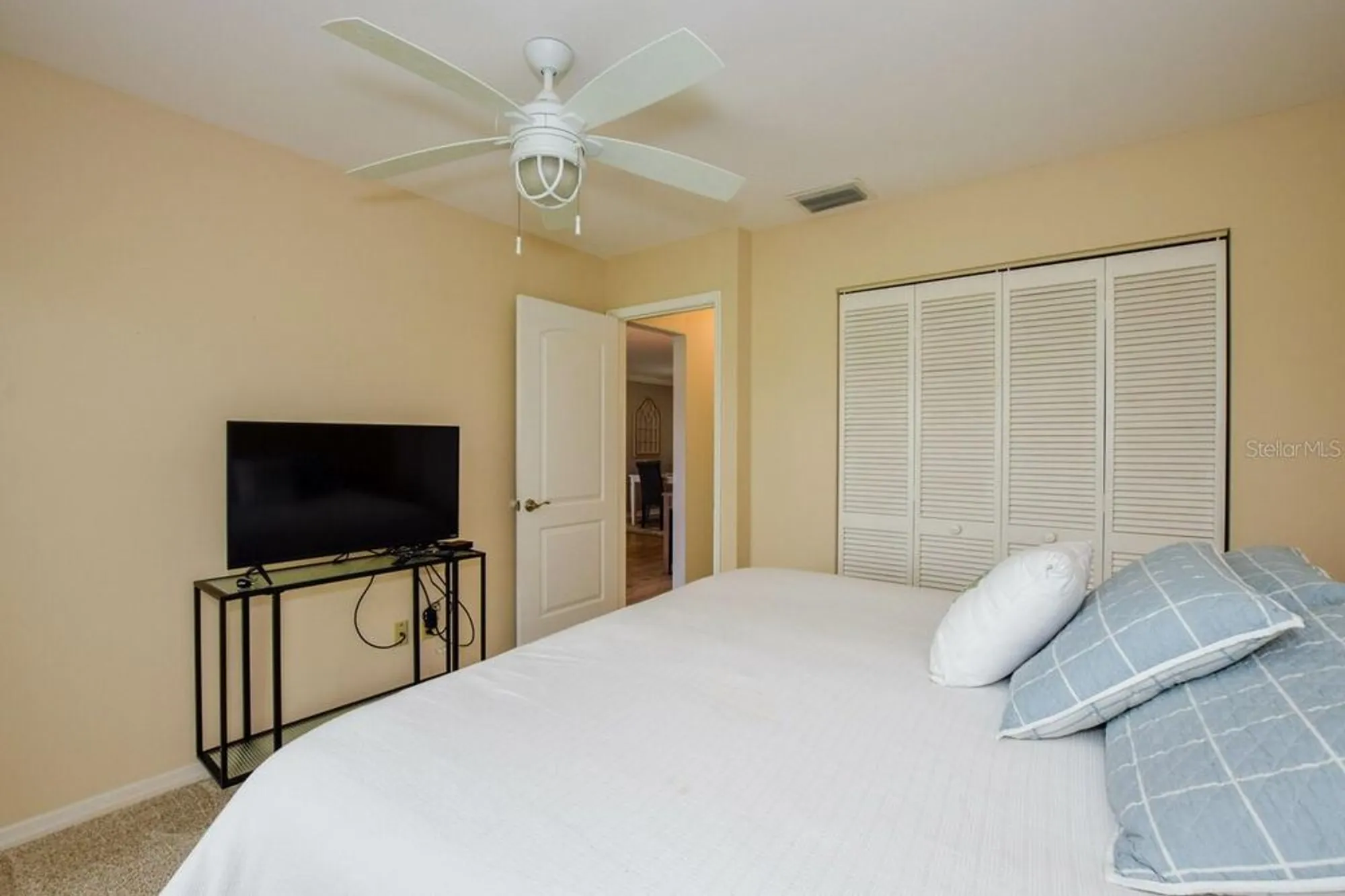 Property Slideshow image 22 of 63 | 208 cerromar way 26, Venice, FL, 34293