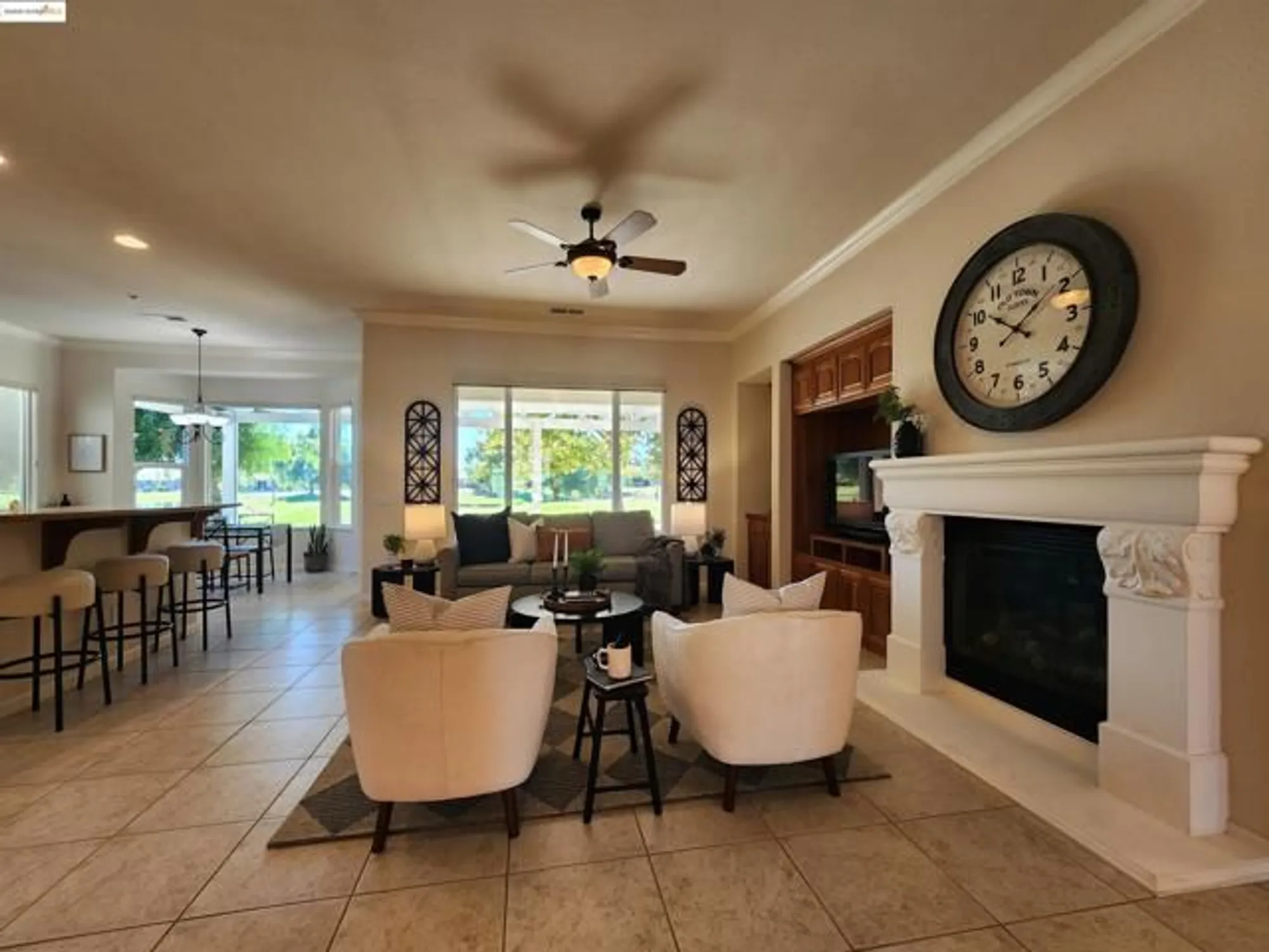 Property Slideshow image 11 of 49 | 930 suntan ln, Brentwood, CA, 94513