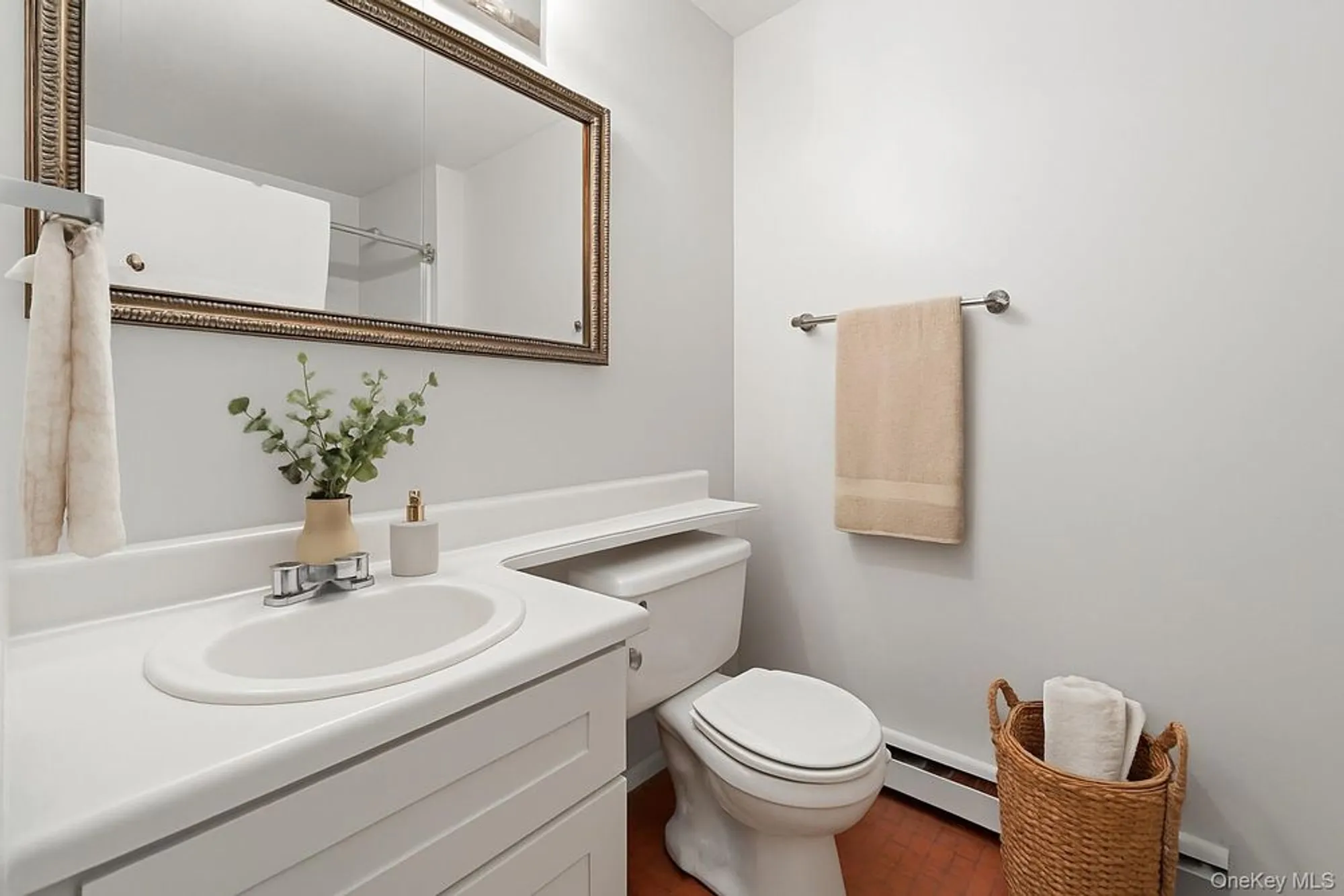 Property Slideshow image 9 of 16 | 49 freedom ln, Coram, NY, 11727