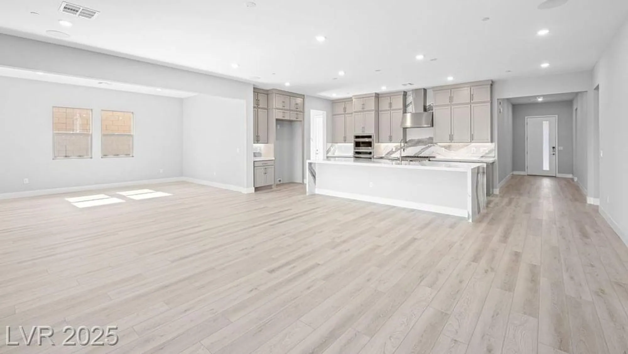 Property Slideshow image 17 of 48 | 241 paraggi bay dr, Henderson, NV, 89011