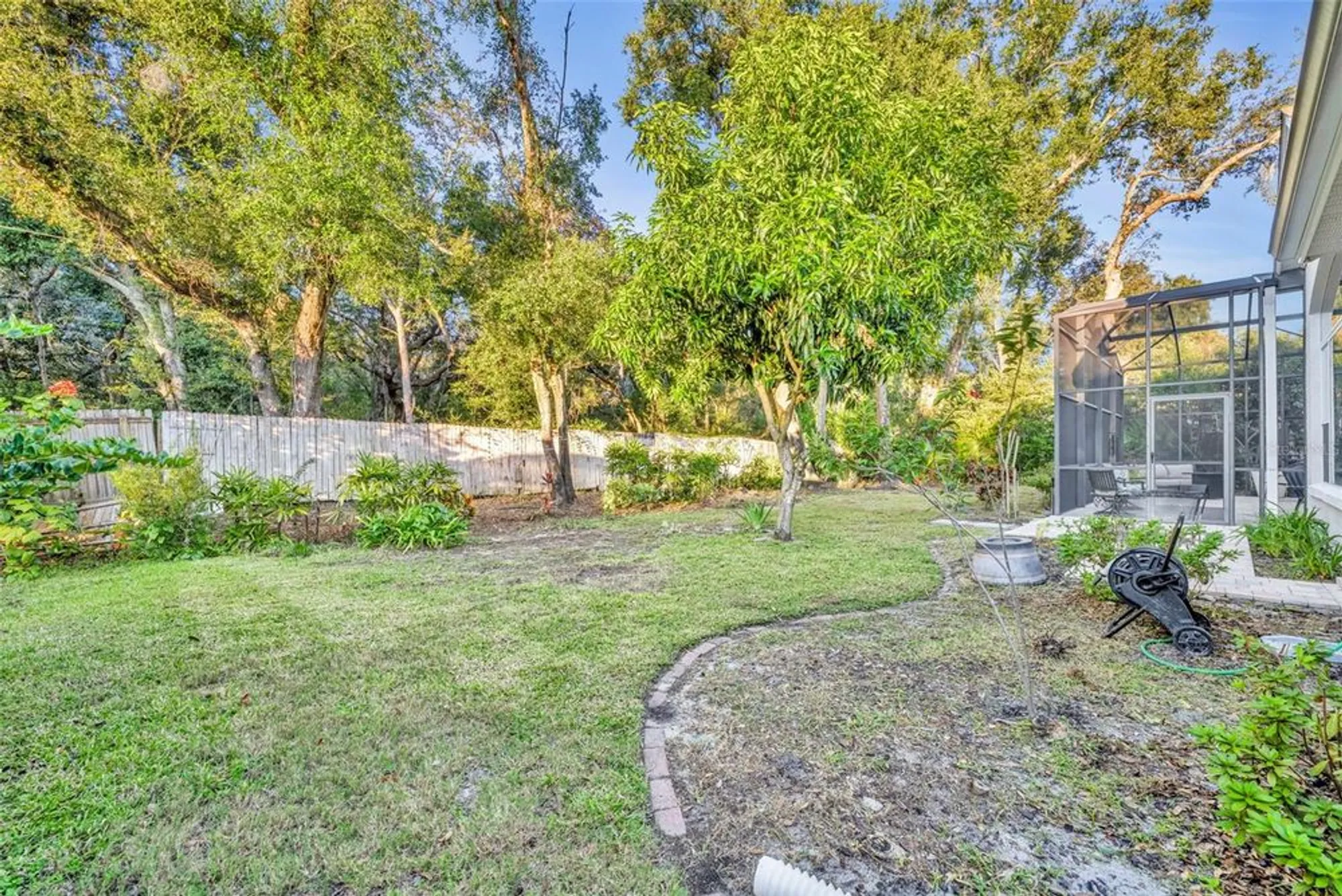 Property Slideshow image 37 of 38 | 6033 falconbridge pl, Mount Dora, FL, 32757