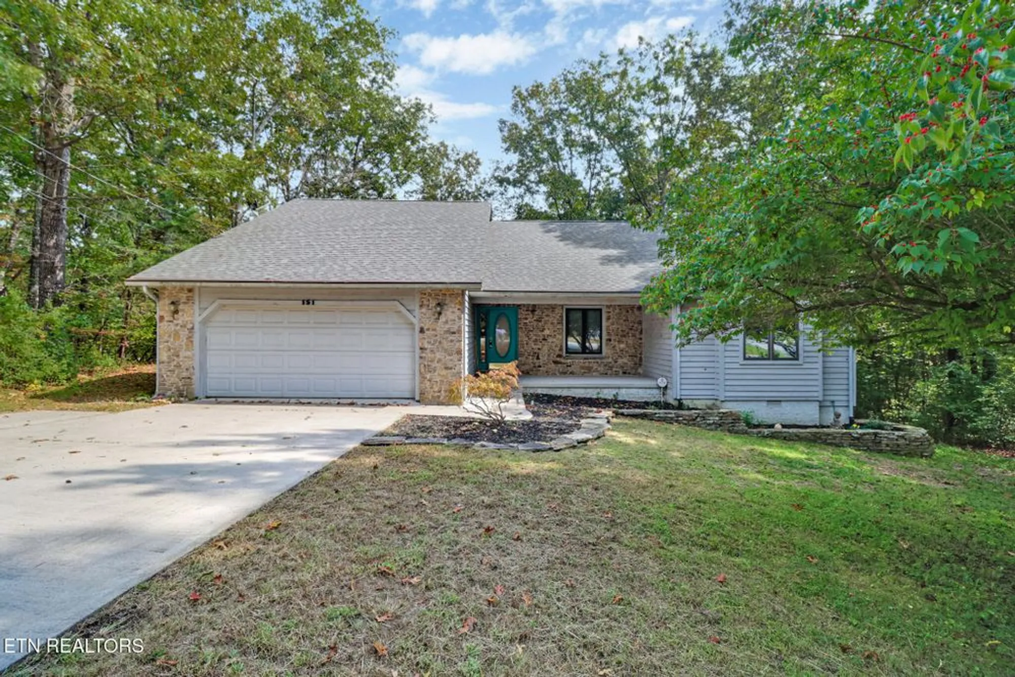 Property Slideshow image 38 of 39 | 151 saint george dr, Crossville, TN, 38558