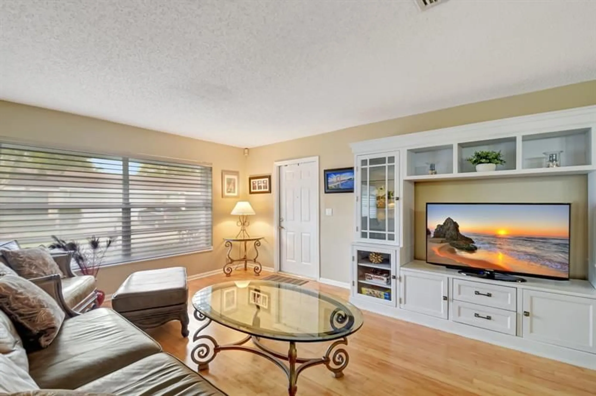 Property Slideshow image 10 of 66 | 9800 pecan tree dr b, Boynton Beach, FL, 33436