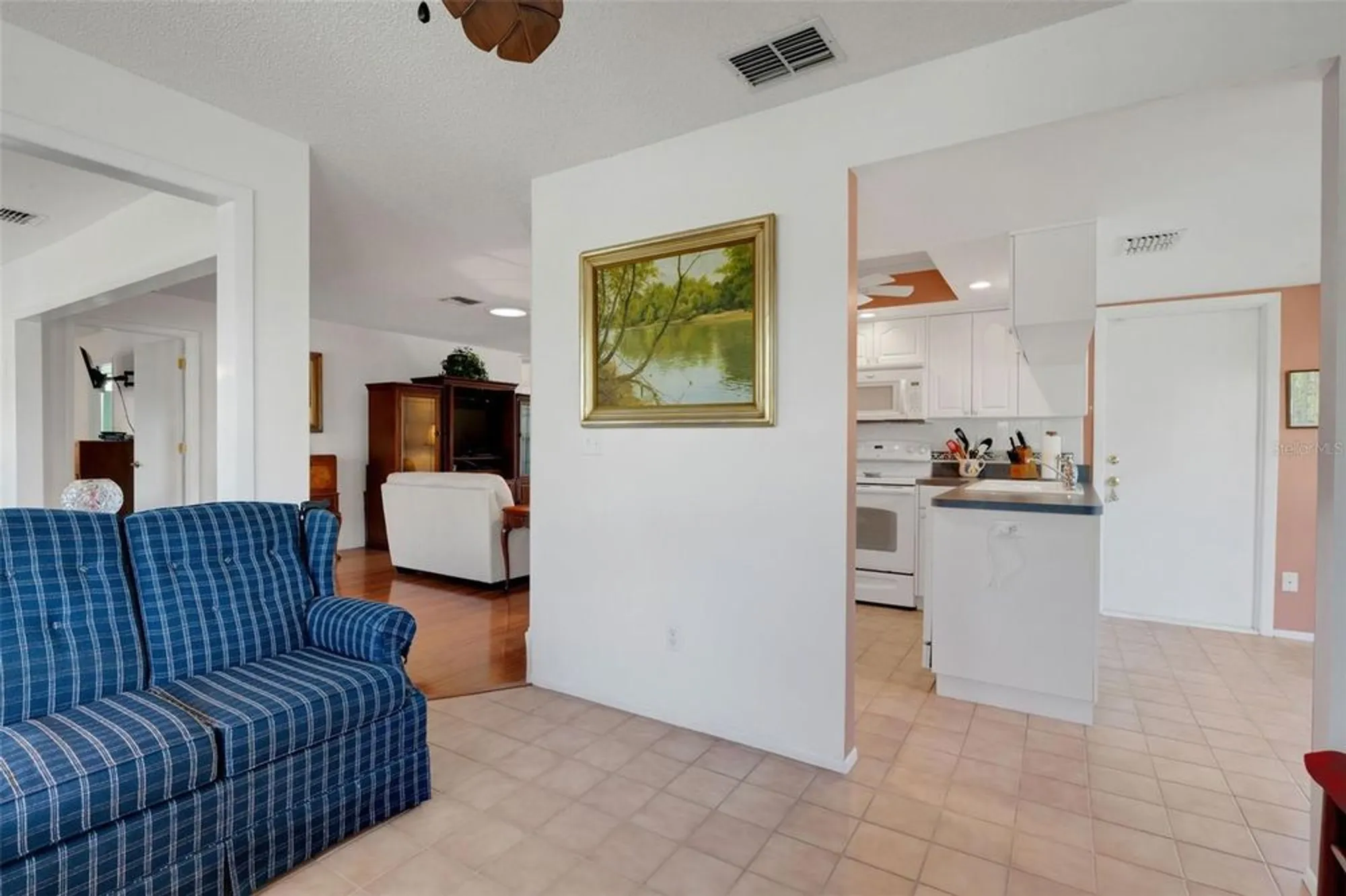 Property Slideshow image 14 of 79 | 3681 ridgemont ct, Palm Harbor, FL, 34684