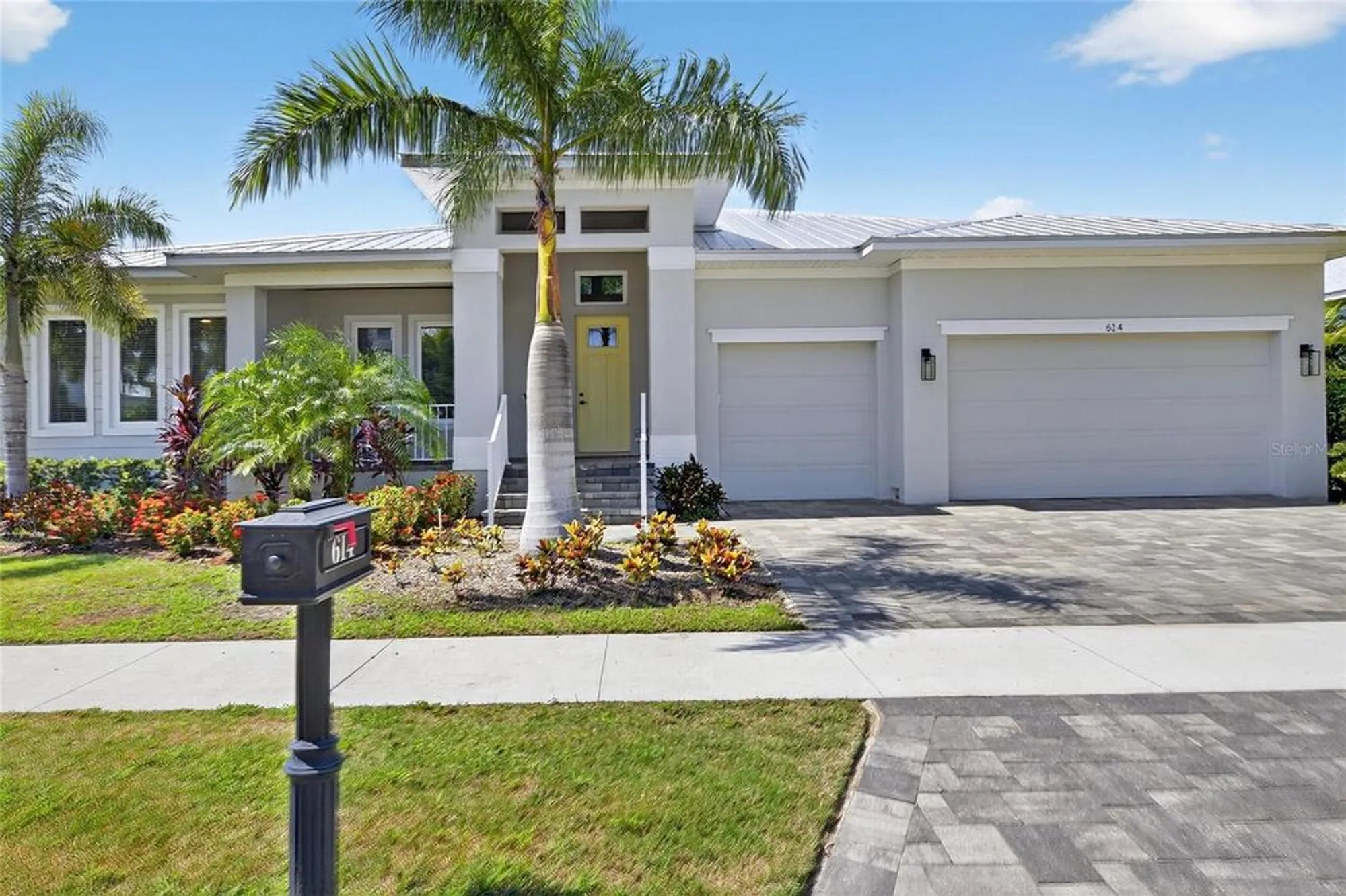 Property Slideshow image 1 of 91 | 614 pinckney dr, Apollo Beach, FL, 33572