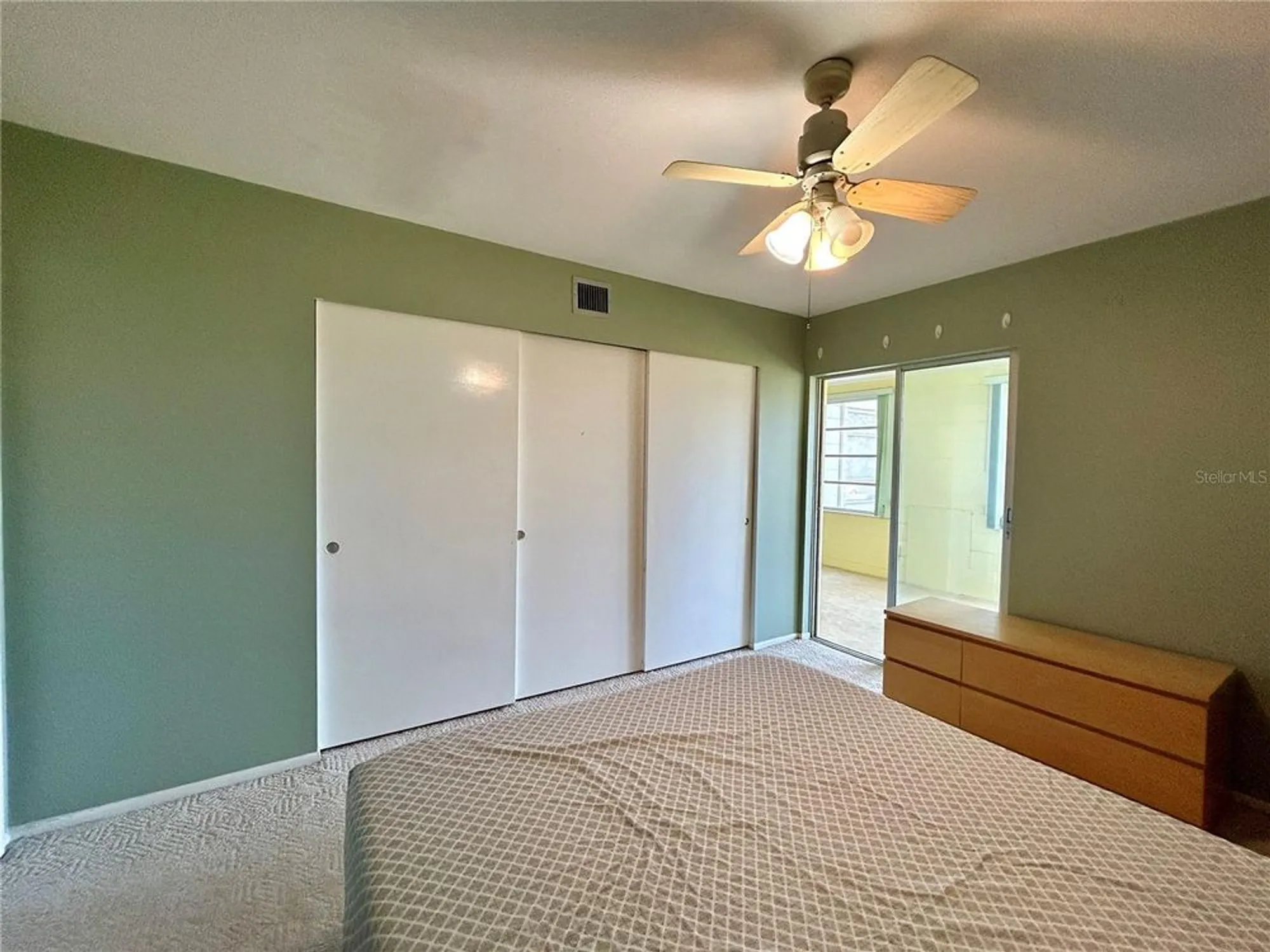 Property Slideshow image 17 of 47 | 2072 australia way 32, Clearwater, FL, 33763
