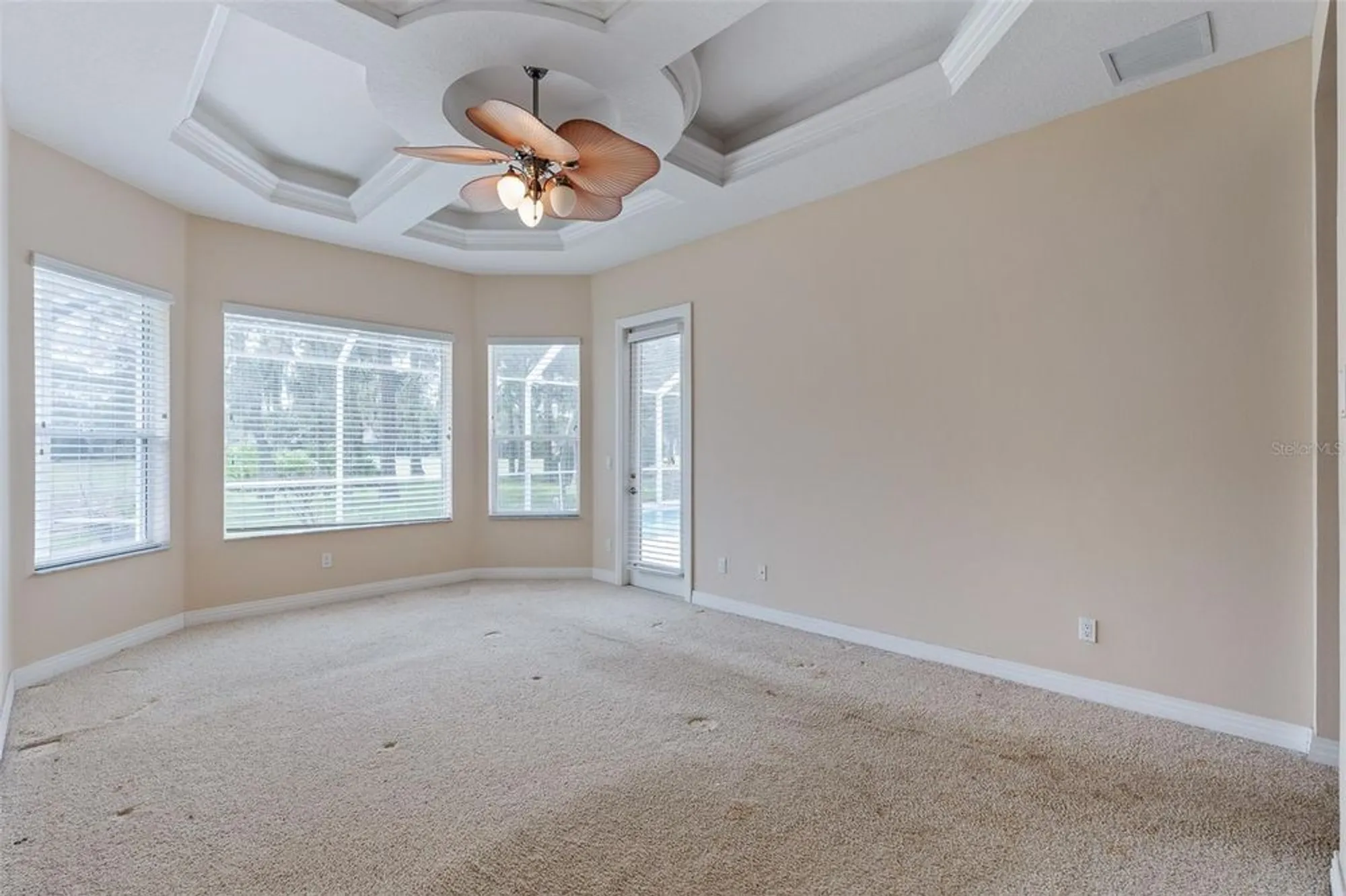 Property Slideshow image 26 of 82 | 19 lakeview ln, Palm Coast, FL, 32137