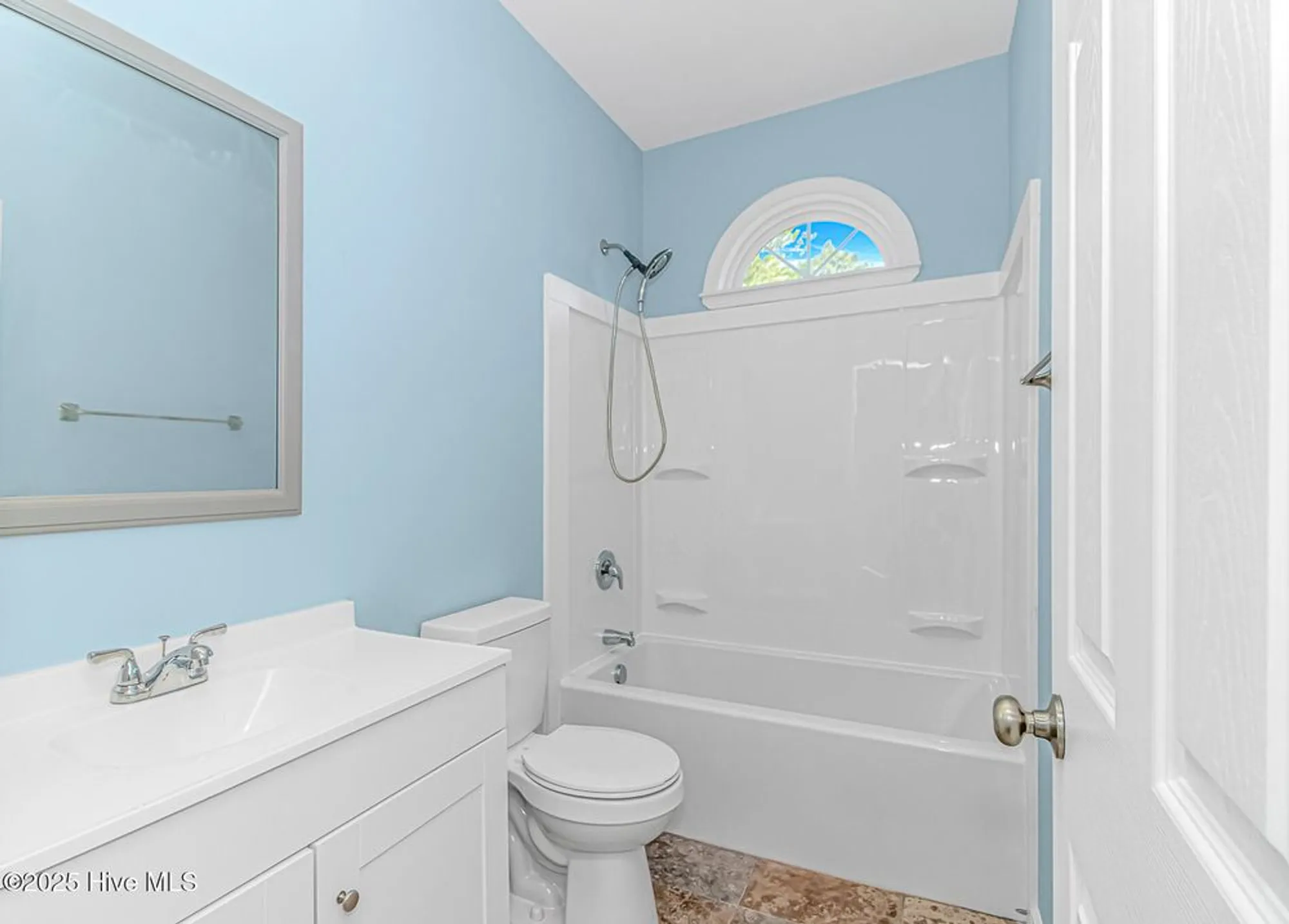 Property Slideshow image 19 of 40 | 299 ravennaside dr, Calabash, NC, 28467