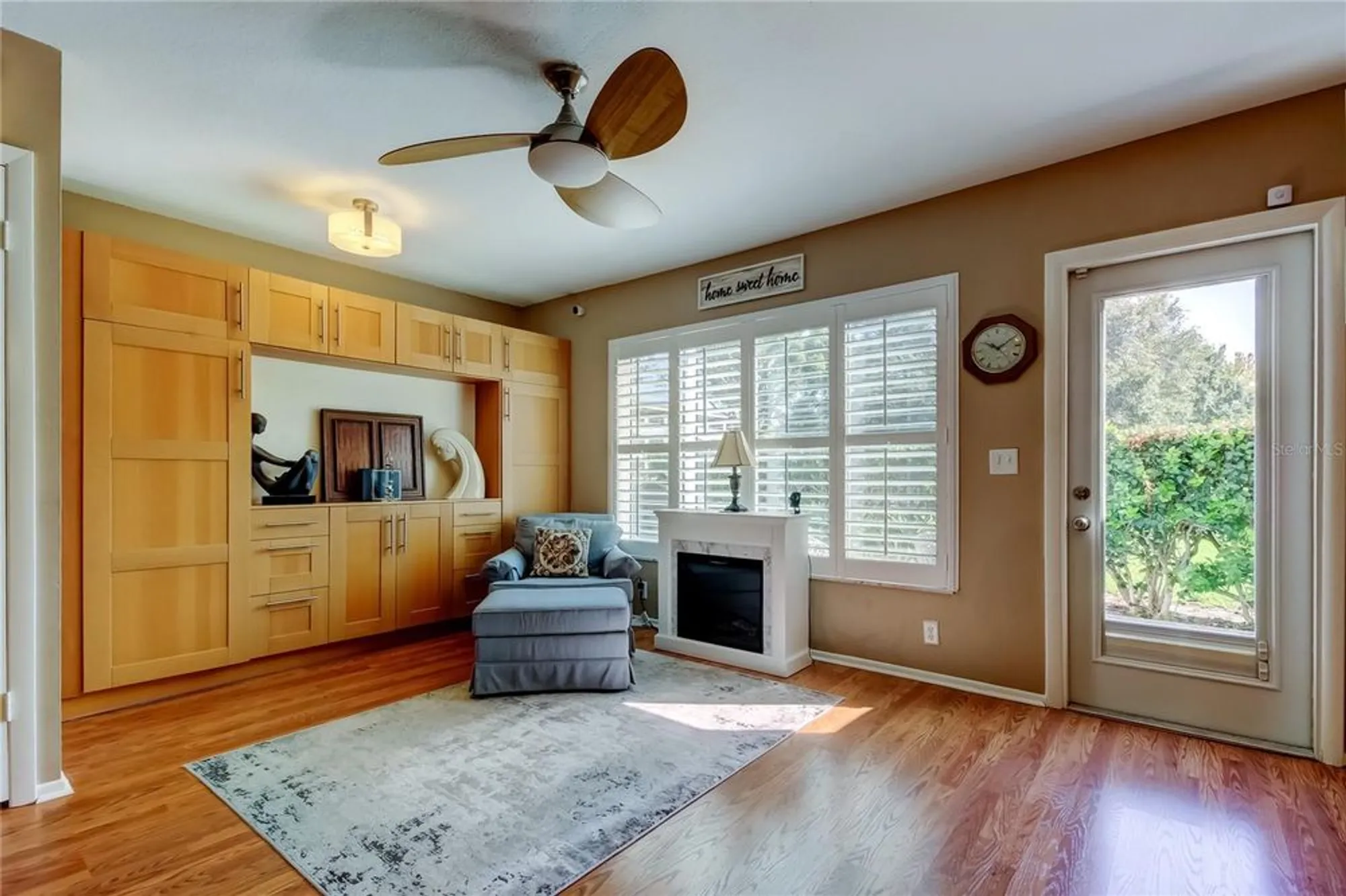 Property Slideshow image 18 of 61 | 2221 swedish dr apt 3, Clearwater, FL, 33763