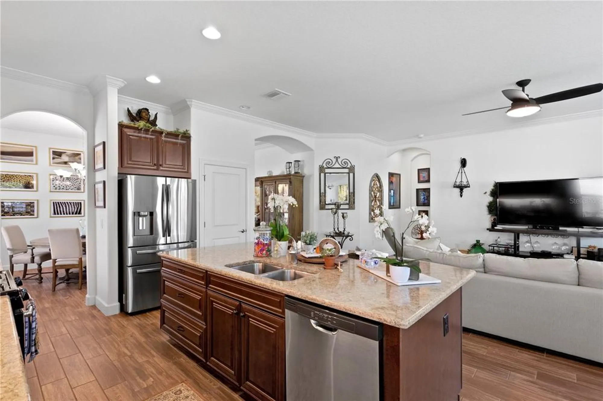 Property Slideshow image 18 of 68 | 20173 umbria hill dr, Tampa, FL, 33647