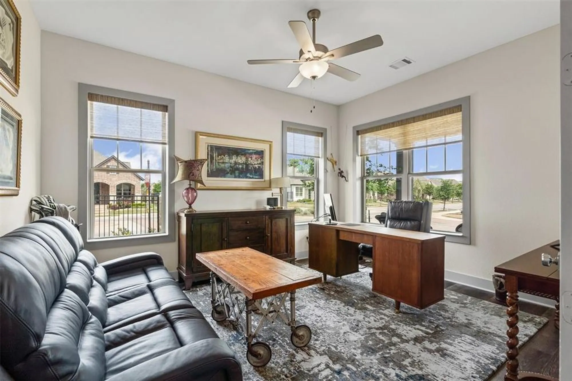 Property Slideshow image 15 of 27 | 4801 park view pl, Arlington, TX, 76005