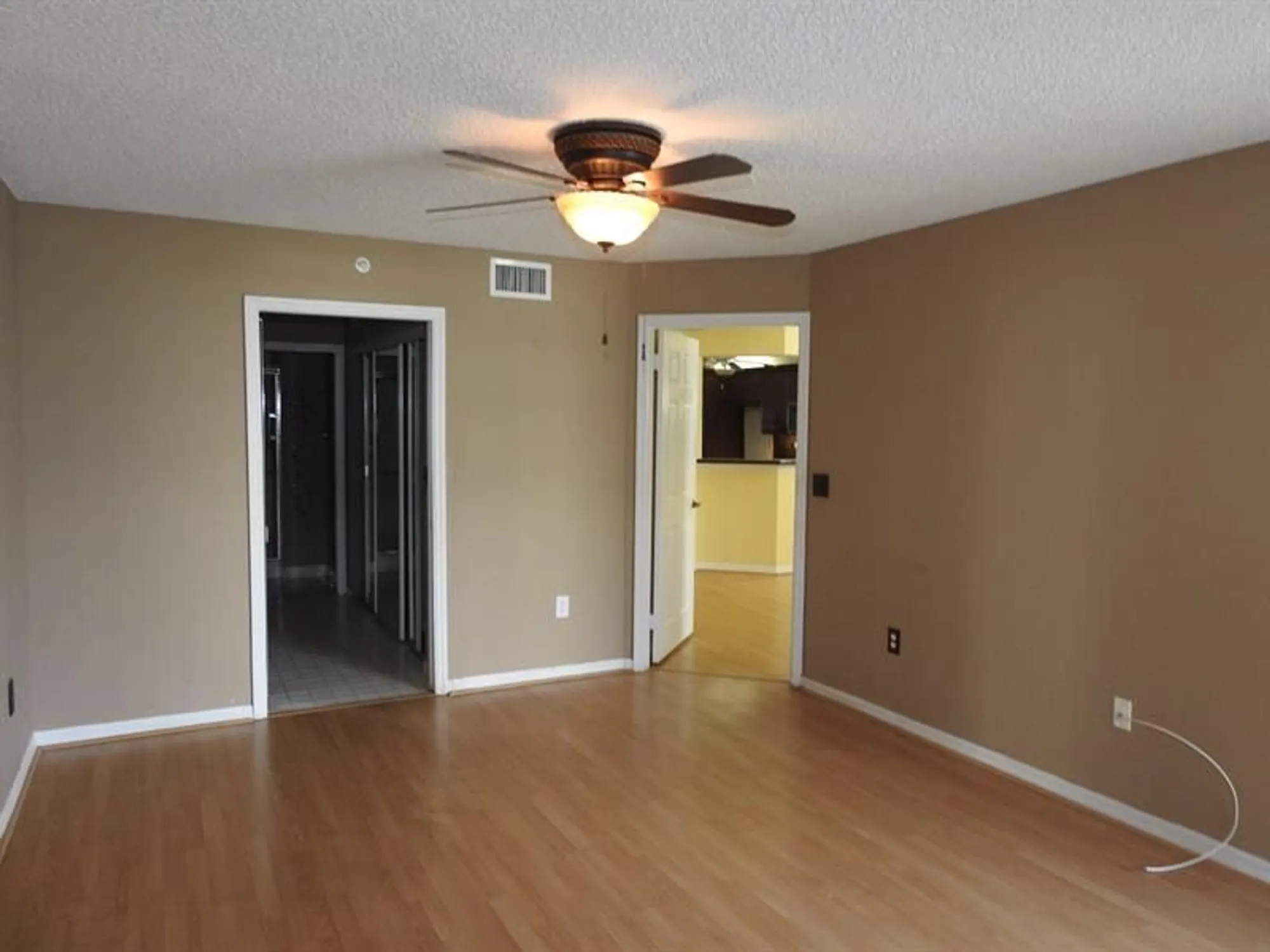 Property Slideshow image 12 of 26 | 7641 granville dr 209, Tamarac, FL, 33321