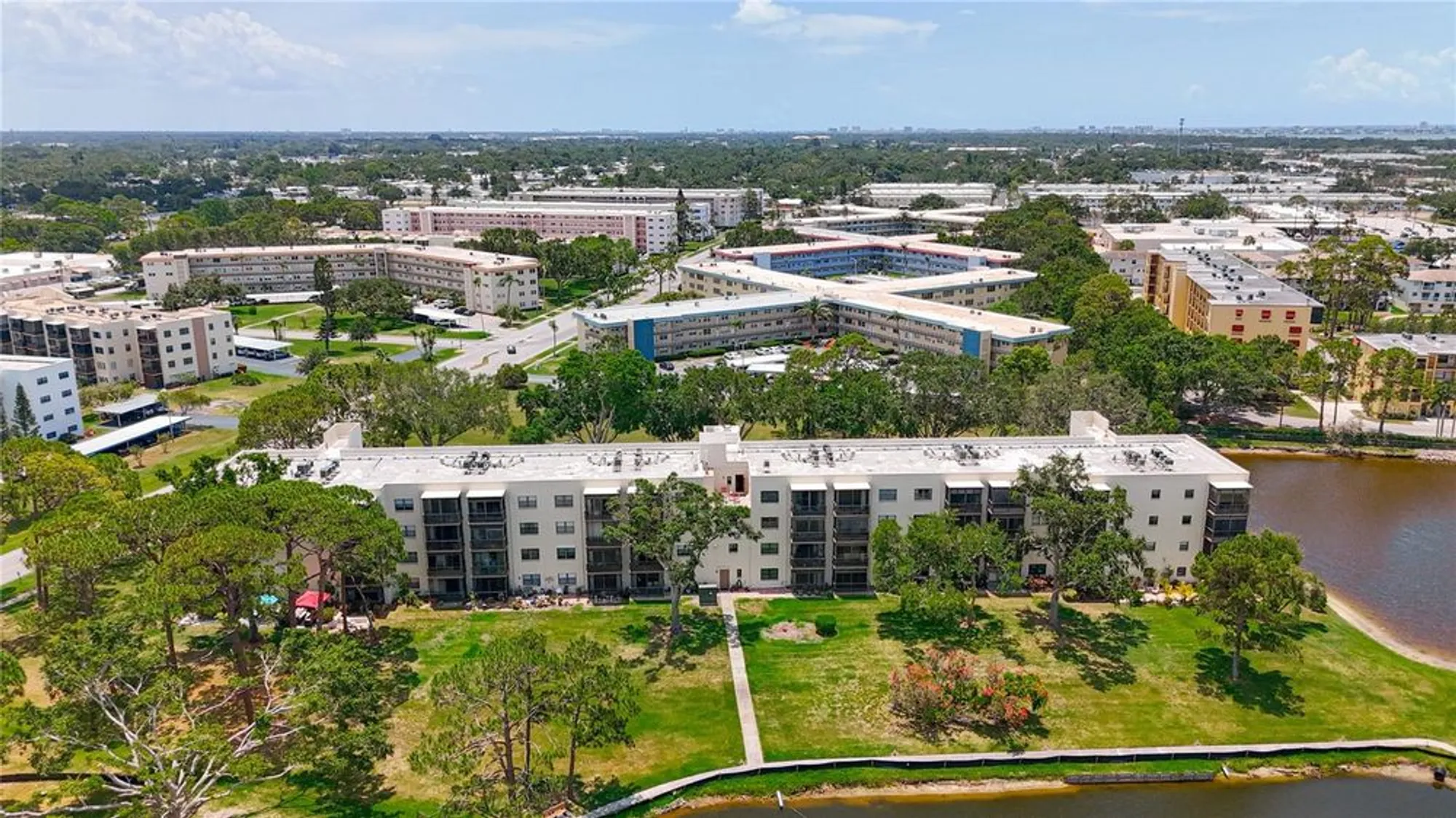 Property Slideshow image 33 of 51 | 5920 80th st n unit 406, Saint Petersburg, FL, 33709