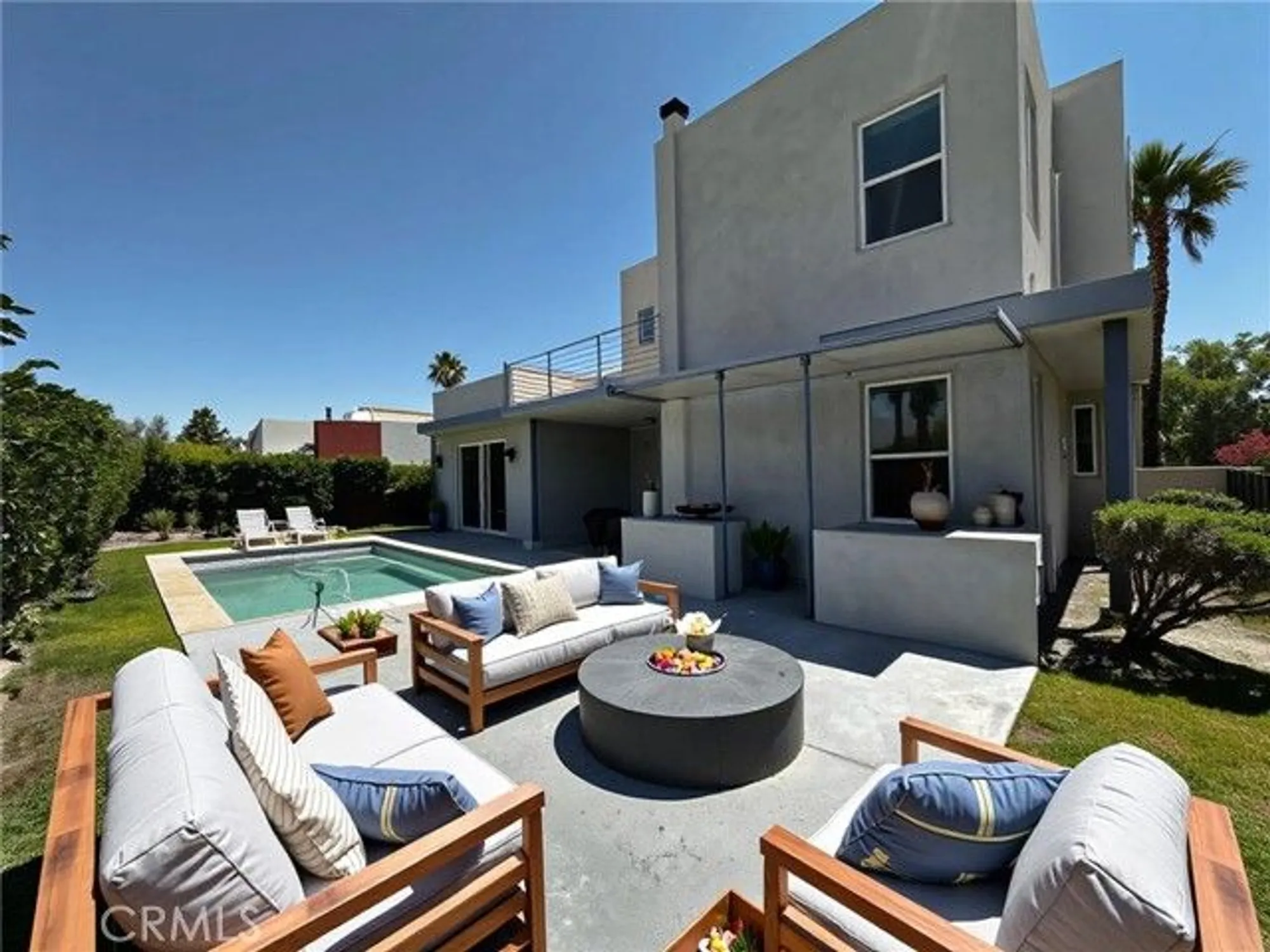 Property Slideshow image 3 of 16 | 561 skylar ln, Palm Springs, CA, 92262