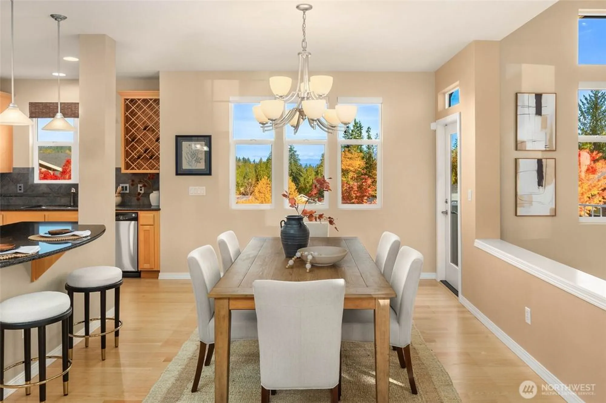 Property Slideshow image 8 of 25 | 12429 243rd pl, Redmond, WA, 98053