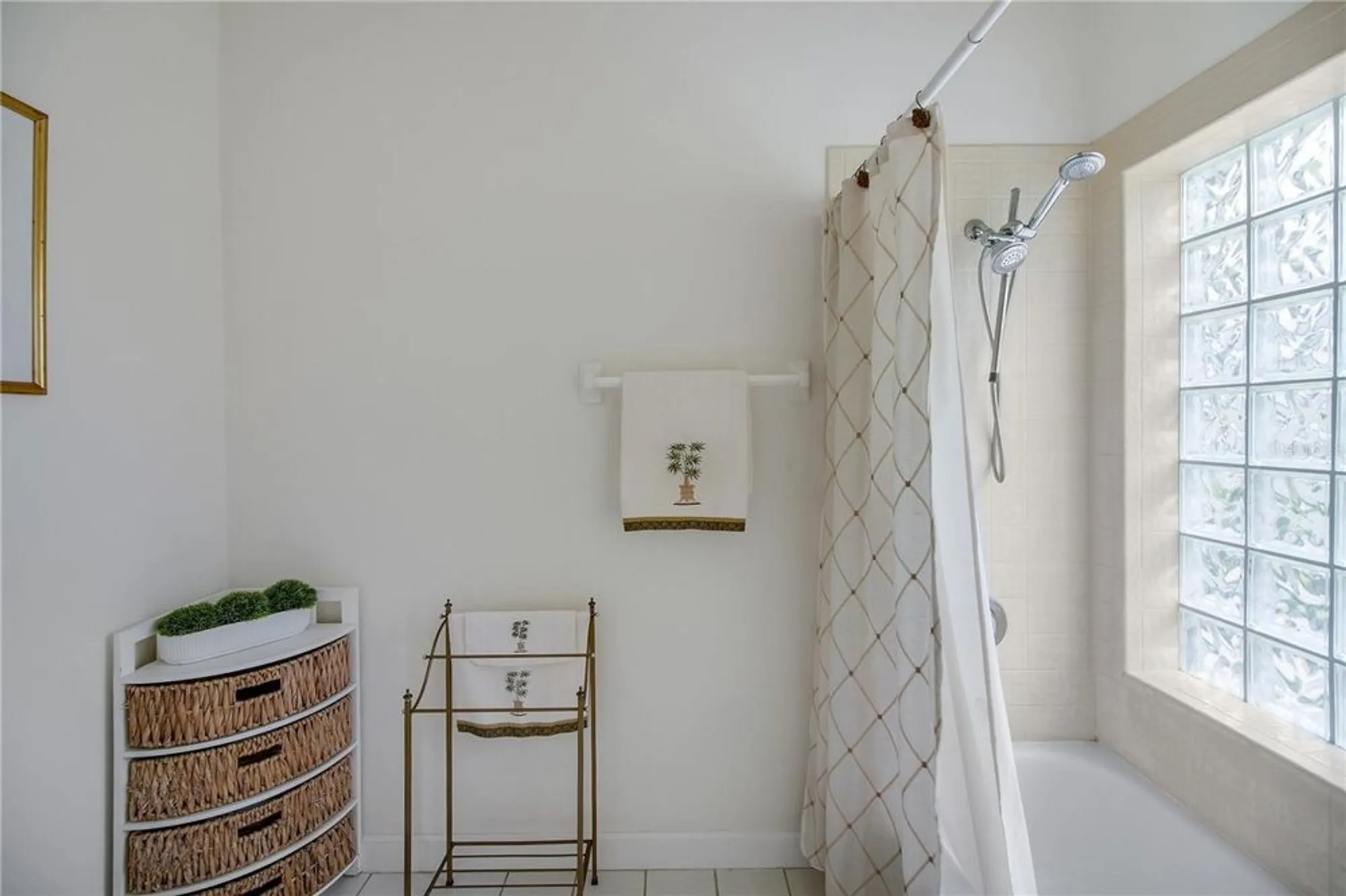 Property Slideshow image 64 of 93 | 1521 edgewater dr, Mount Dora, FL, 32757