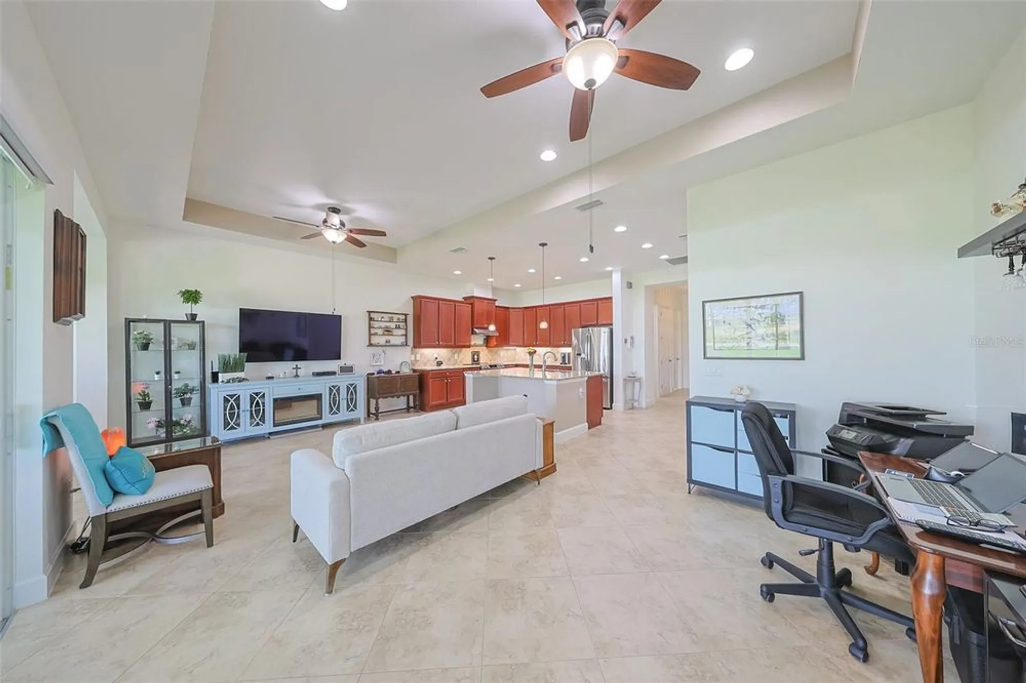 Property Slideshow image 20 of 75 | 2264 sifield greens way, Sun City Center, FL, 33573