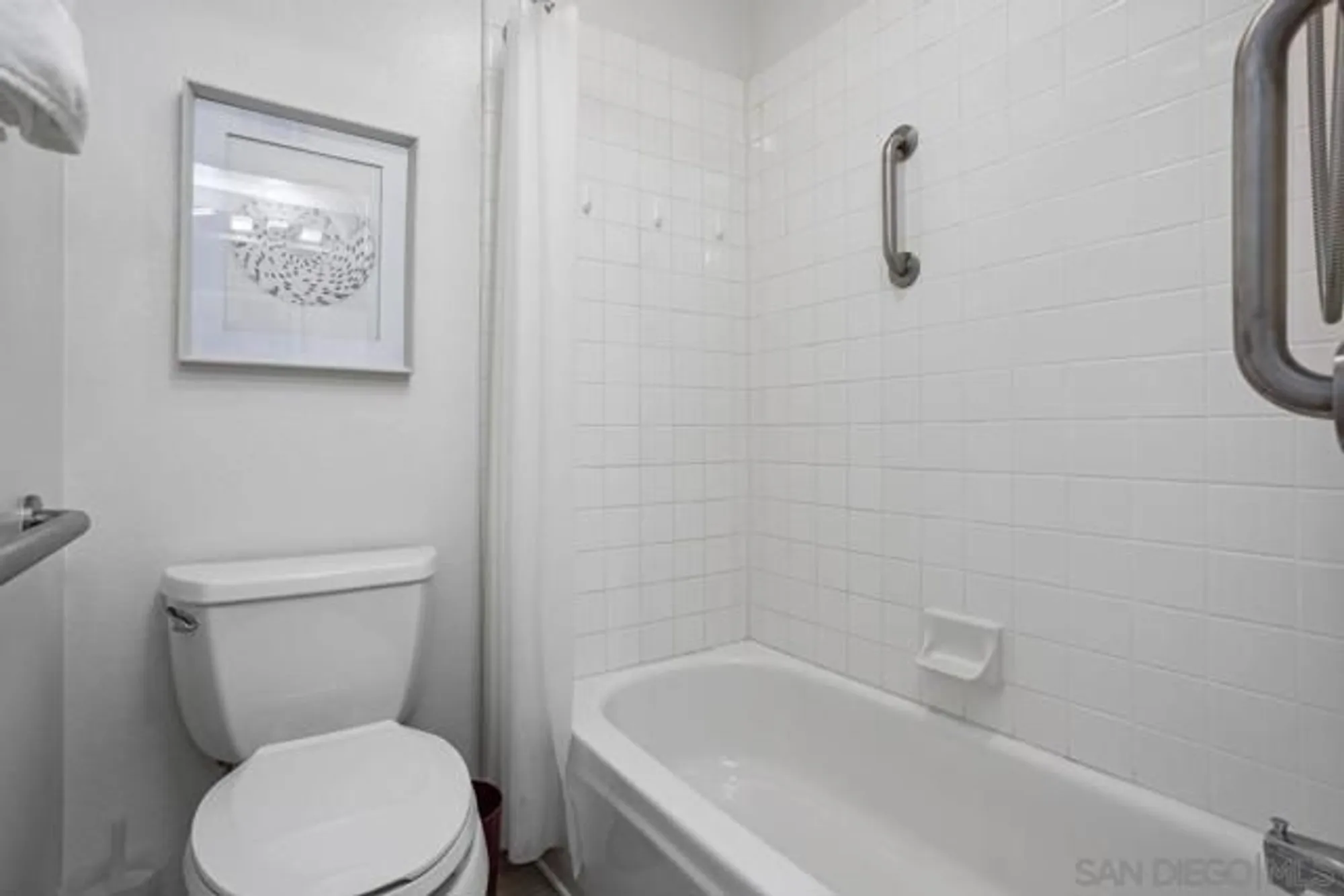 Property Slideshow image 29 of 45 | 3328 malta way, Oceanside, CA, 92056