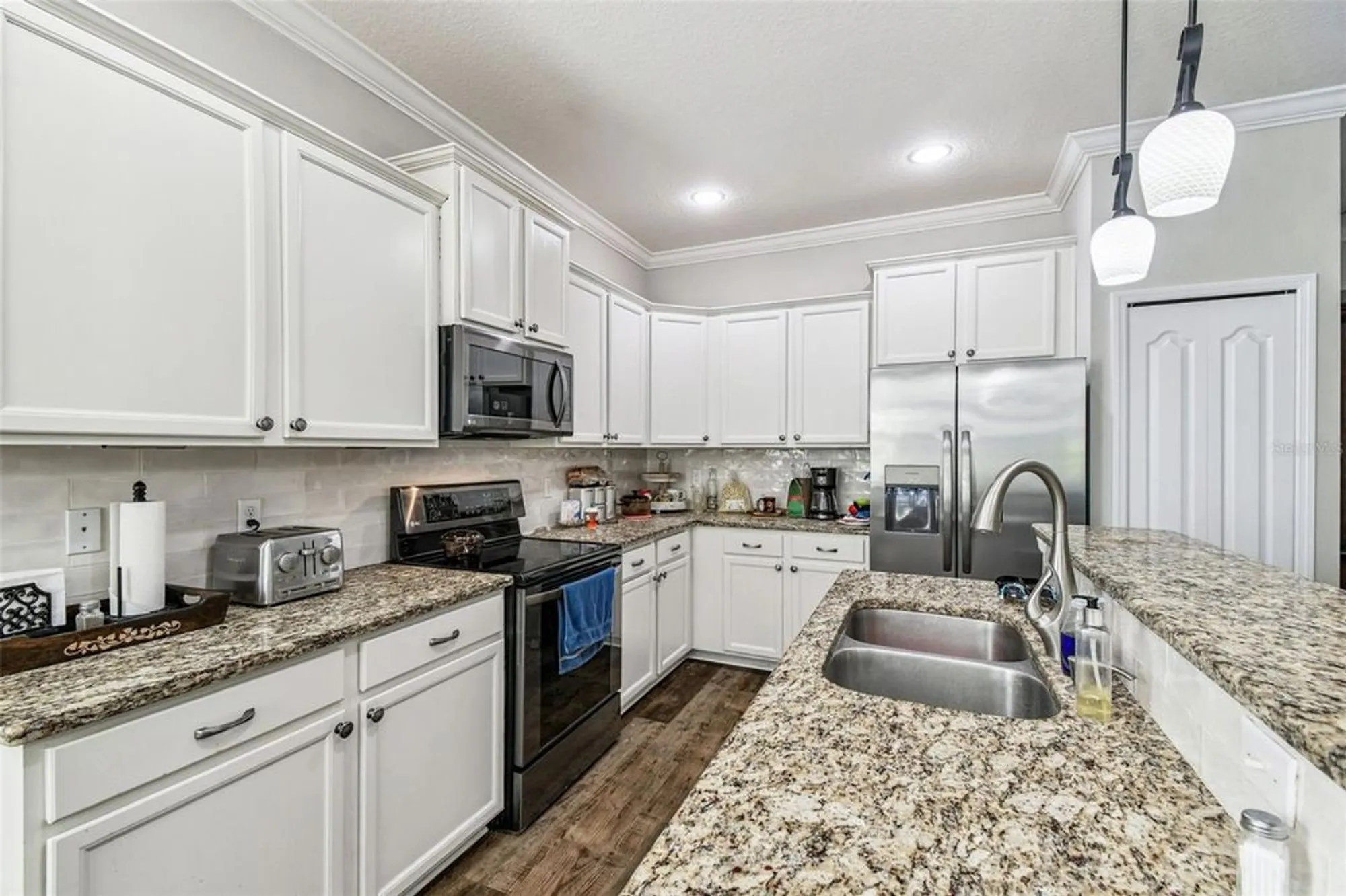 Property Slideshow image 15 of 91 | 11150 paradise point way, New Port Richey, FL, 34654