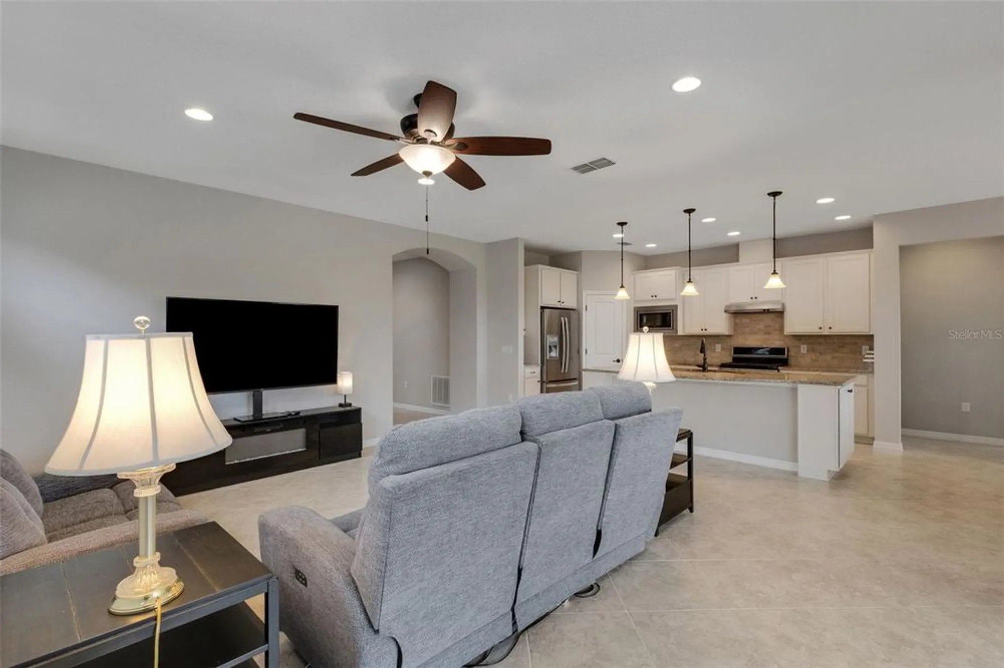 Property Slideshow image 8 of 70 | 613 cantabria dr, Davenport, FL, 33837