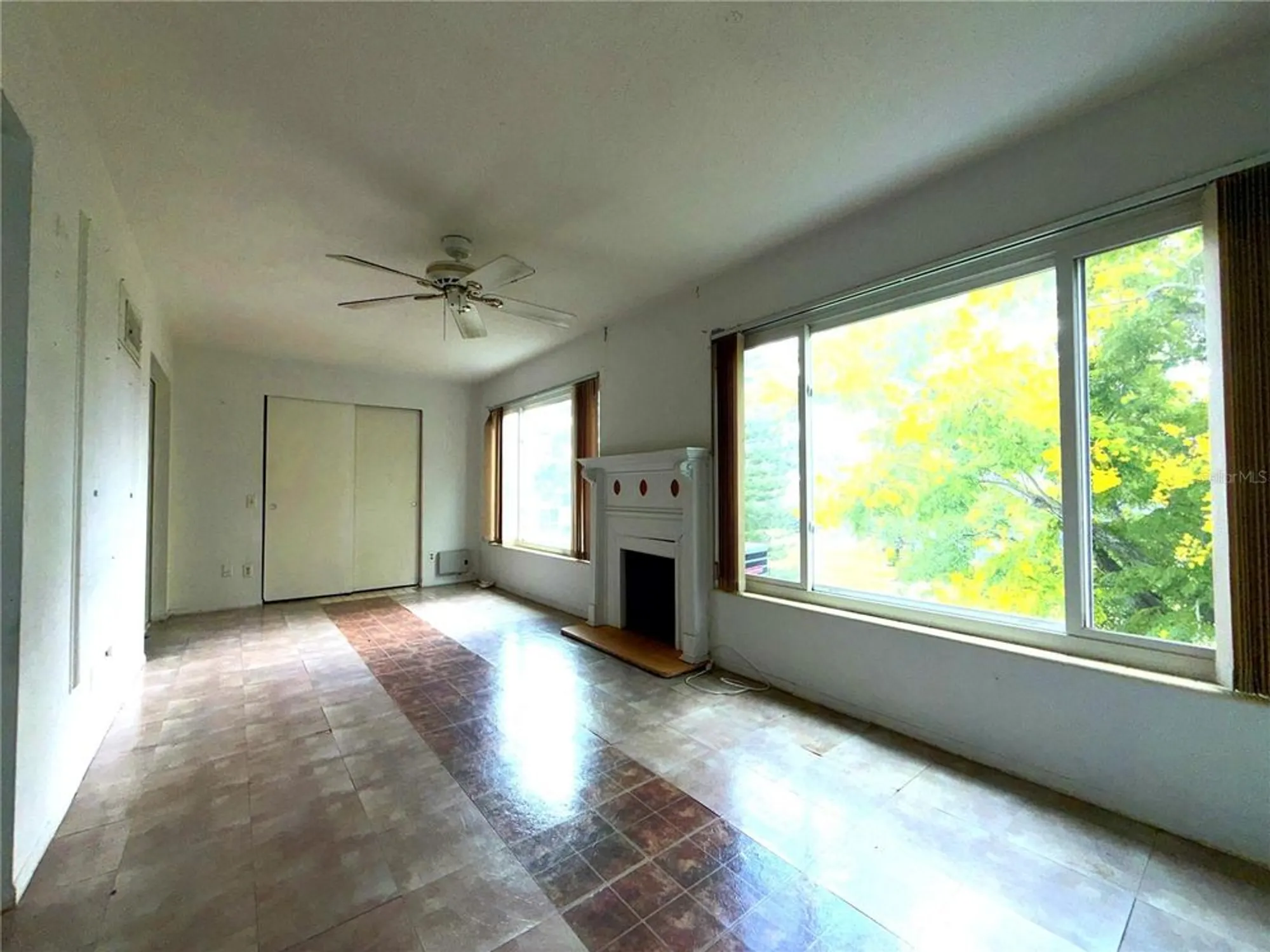 Property Slideshow image 3 of 17 | 2073 denmark st 59, Clearwater, FL, 33763