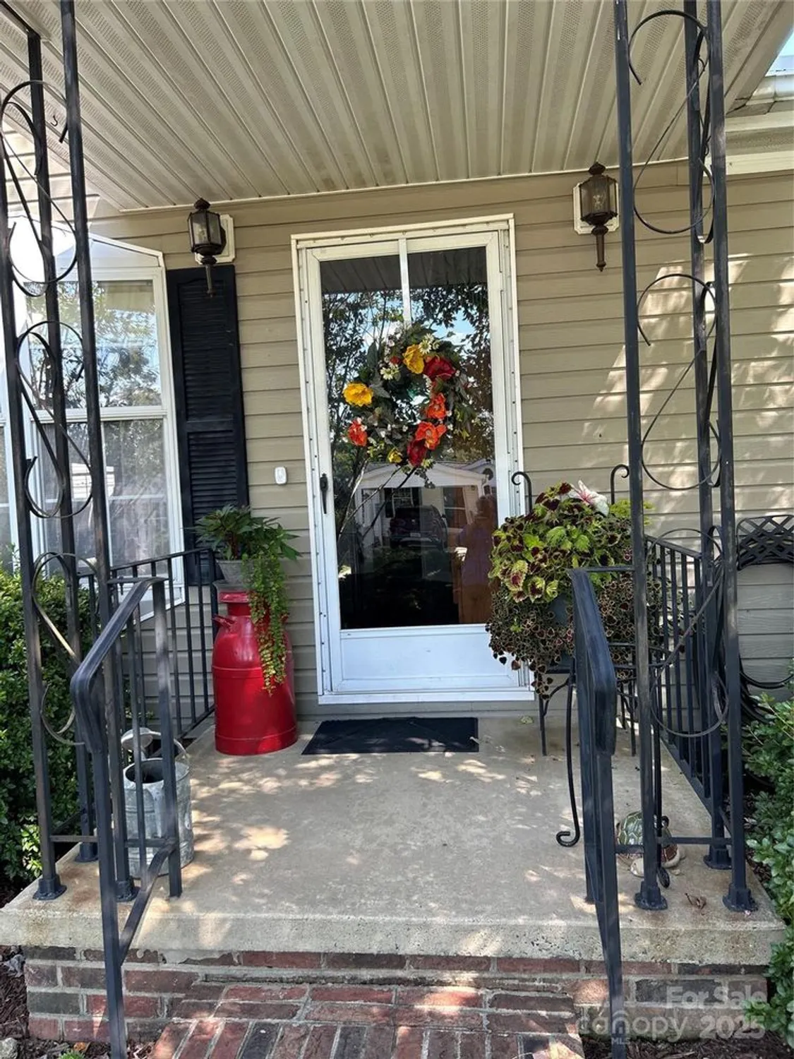 Property Slideshow image 3 of 43 | 429 riverwind dr, Hendersonville, NC, 28739