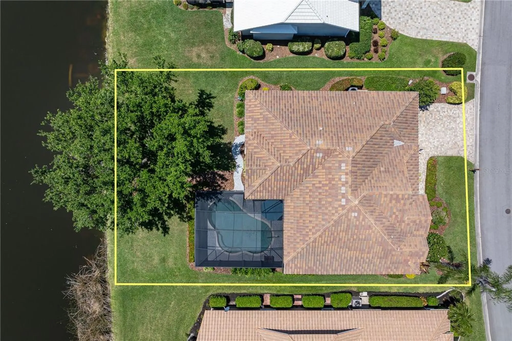 Property Slideshow image 15 of 71 | 13761 long lake ln, Port Charlotte, FL, 33953