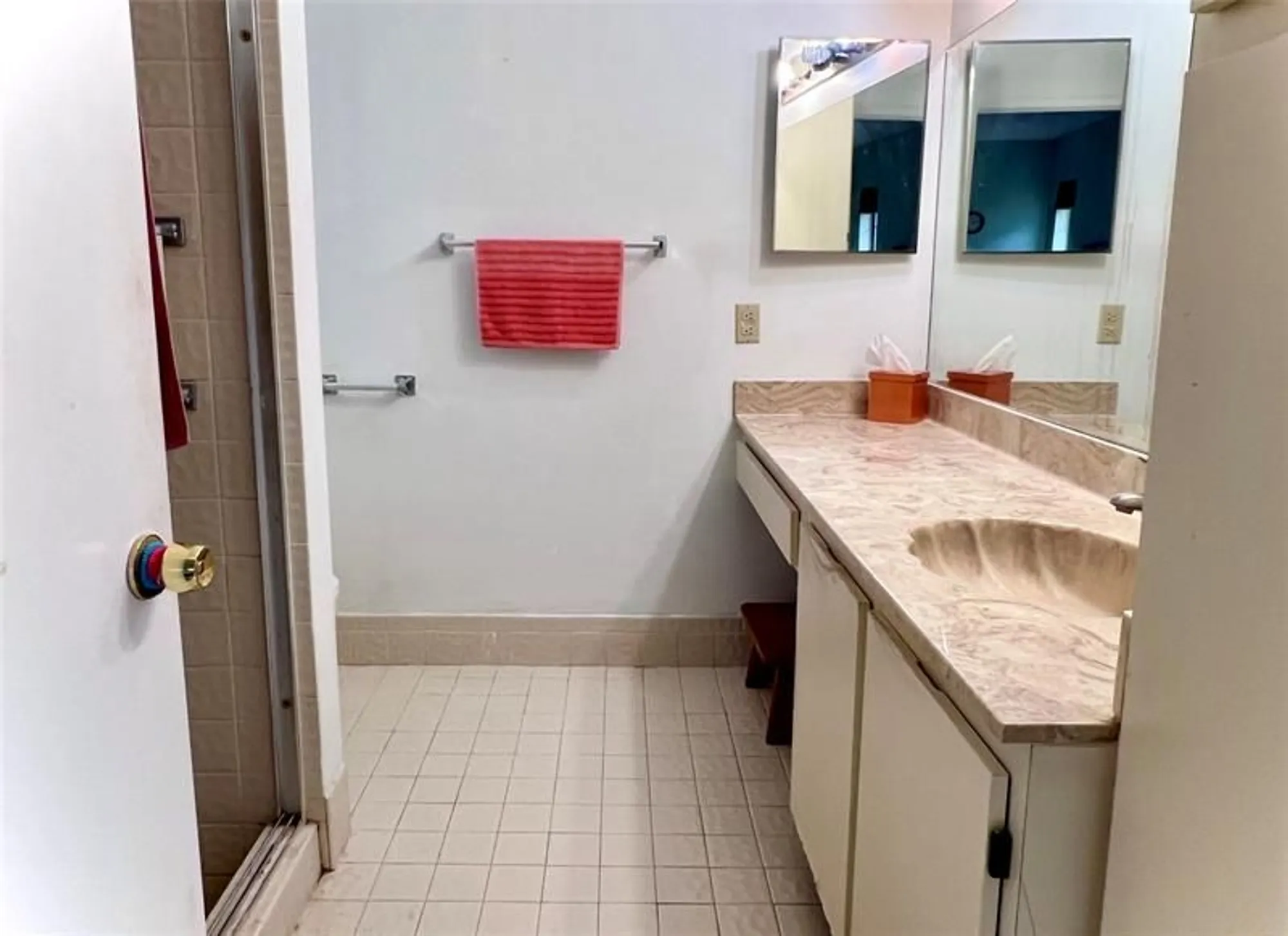 Property Slideshow image 17 of 51 | 10714 beach palm ct b, Boynton Beach, FL, 33437