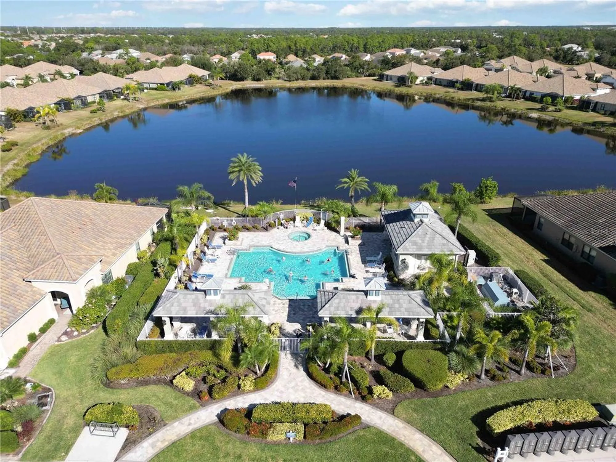 Property Slideshow image 62 of 70 | 21625 avon park ct, Venice, FL, 34293