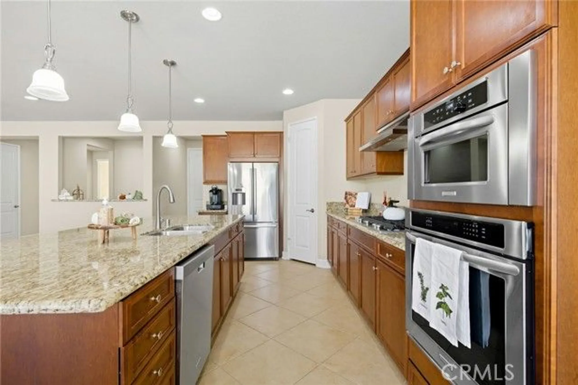 Property Slideshow image 9 of 43 | 5584 corte del mar, Hemet, CA, 92545