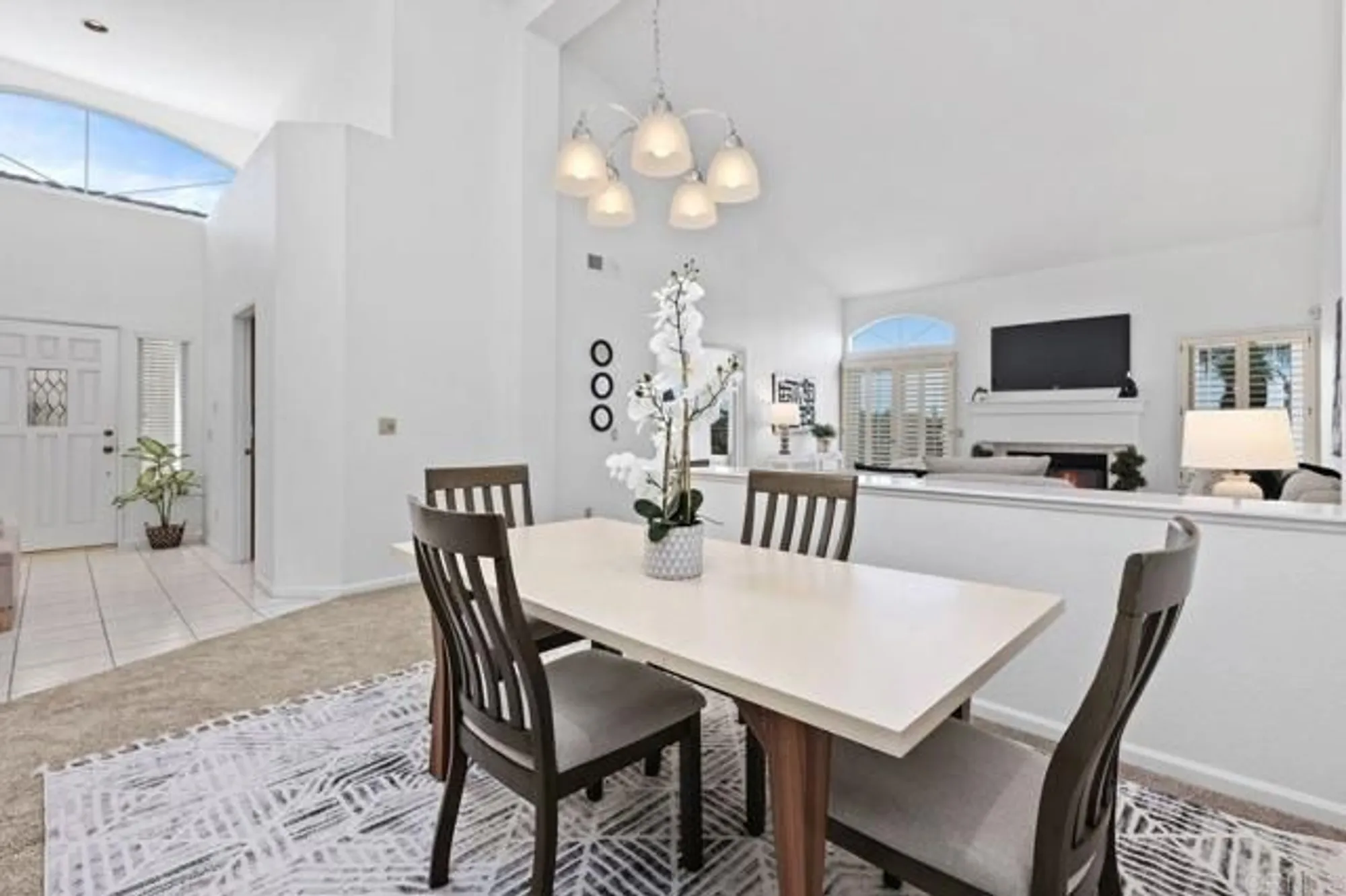 Property Slideshow image 5 of 45 | 1263 via navajo, San Marcos, CA, 92078