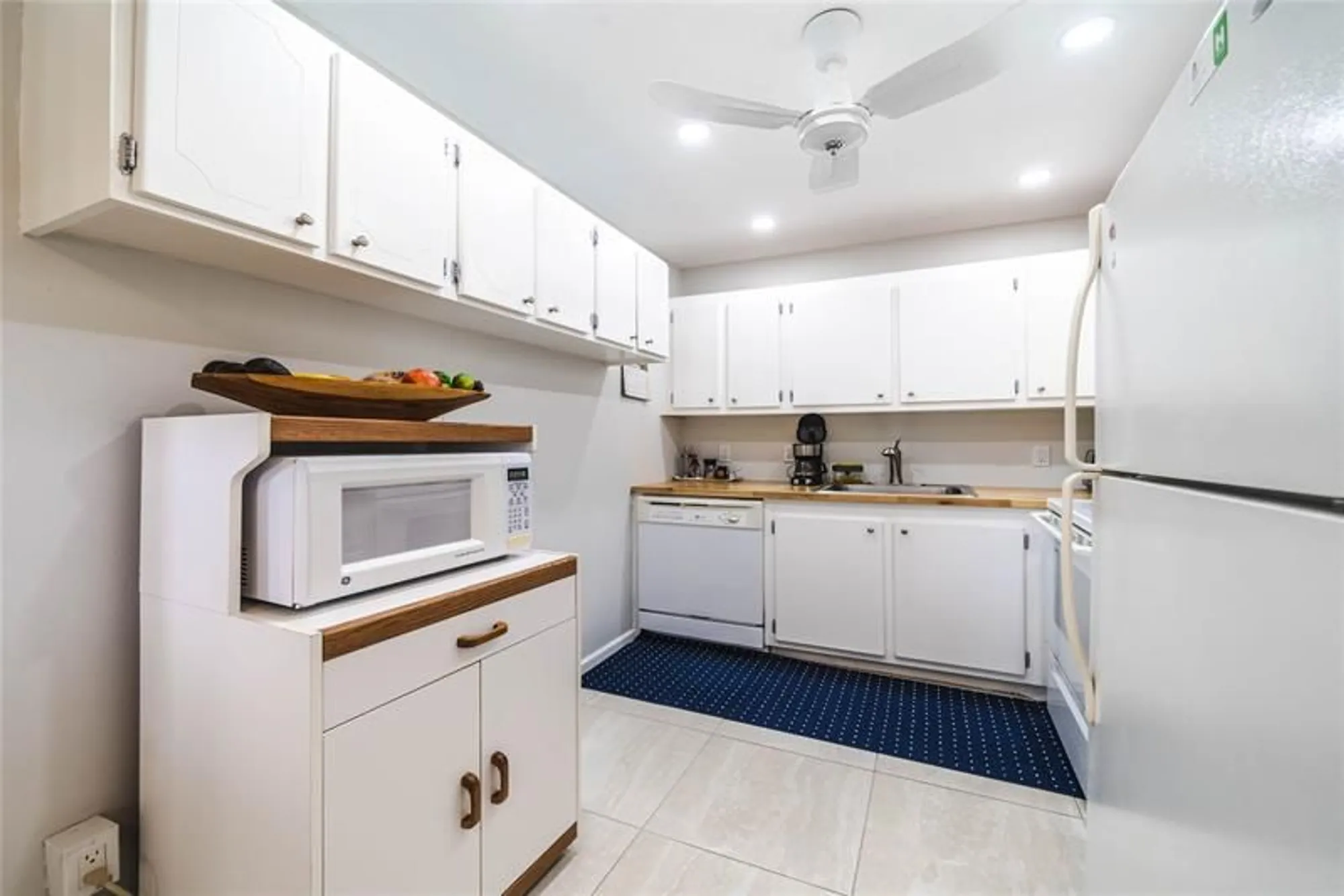 Property Slideshow image 5 of 37 | 458 tilford u # 458, Deerfield Beach, FL, 33442