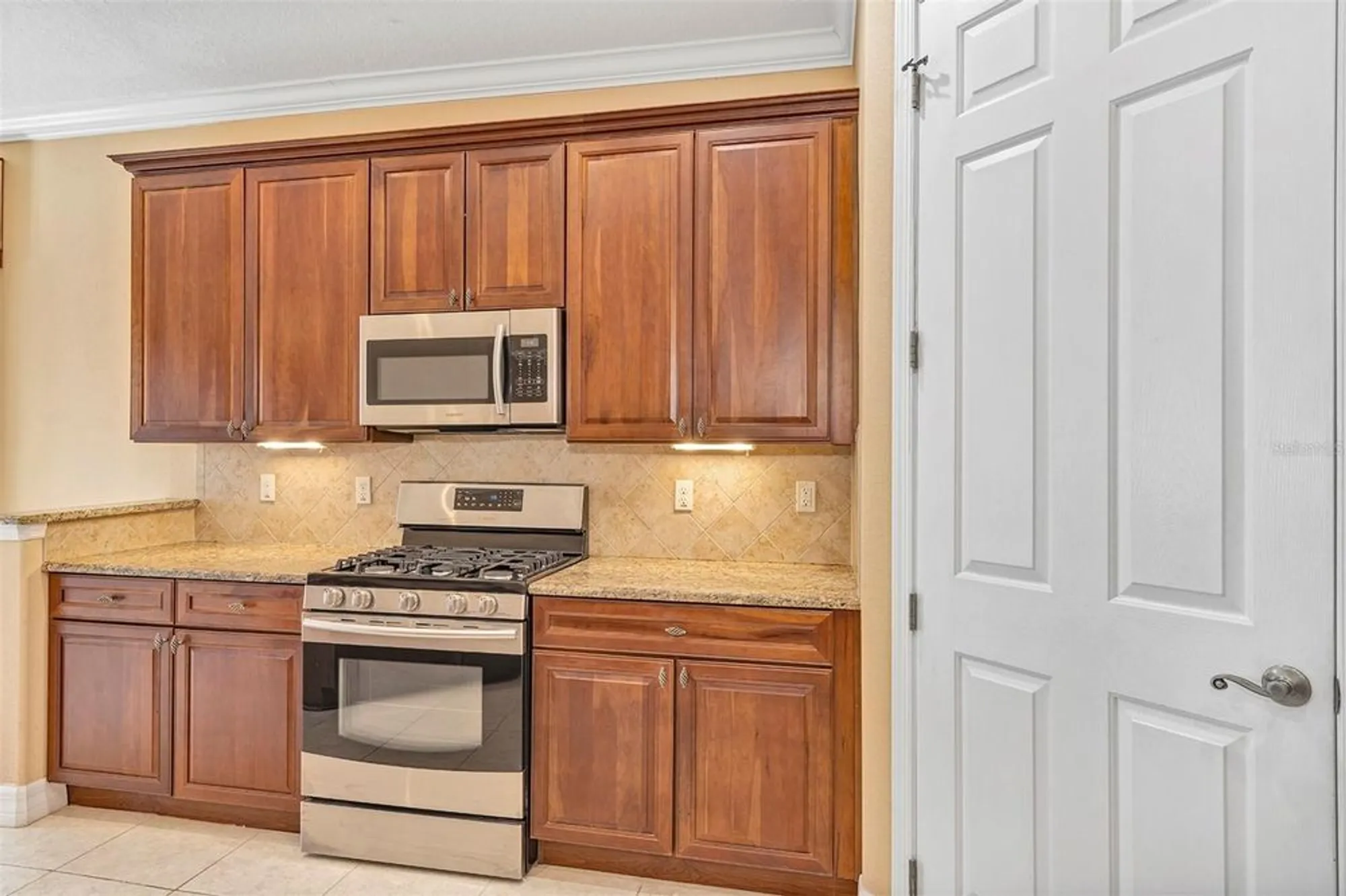 Property Slideshow image 24 of 48 | 1420 emerald dunes dr # 7, Sun City Center, FL, 33573