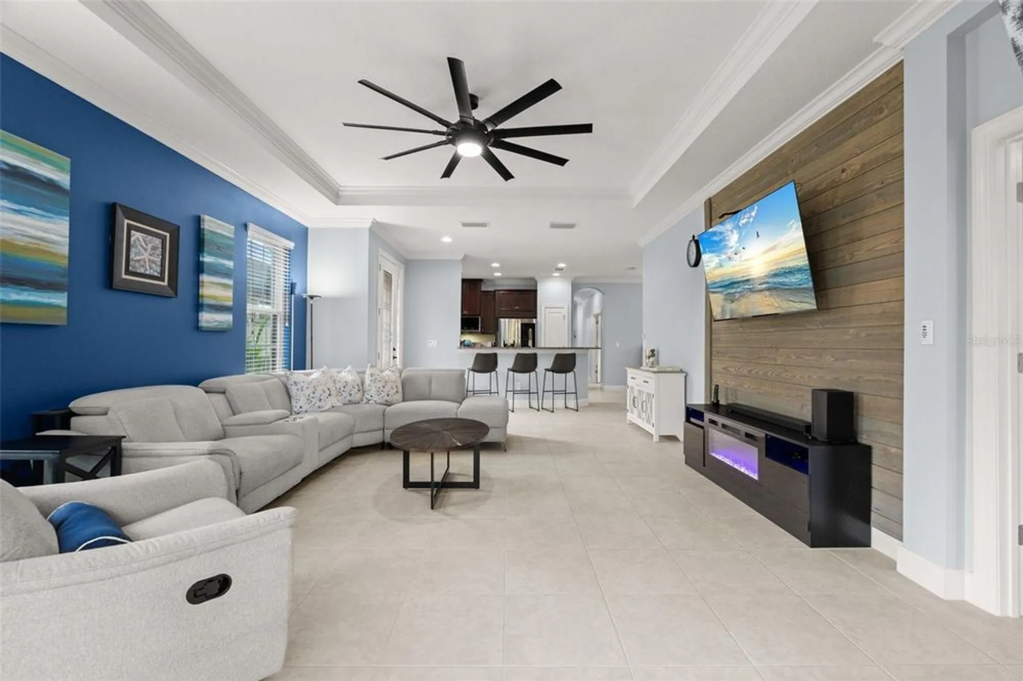 Property Slideshow image 13 of 59 | 10413 highland park pl, Palmetto, FL, 34221