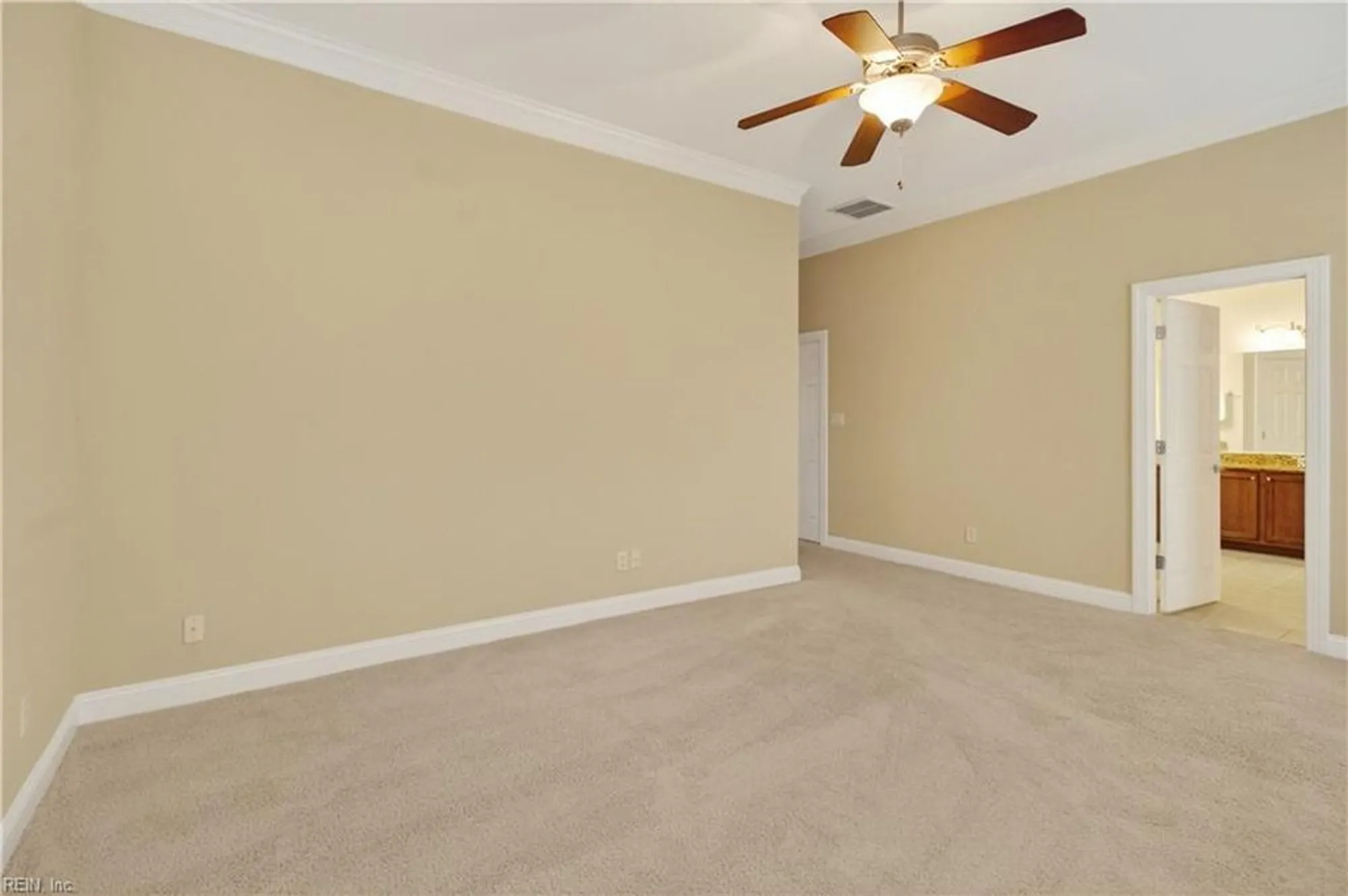 Property Slideshow image 25 of 35 | 1425 blairwood ln, Chesapeake, VA, 23320