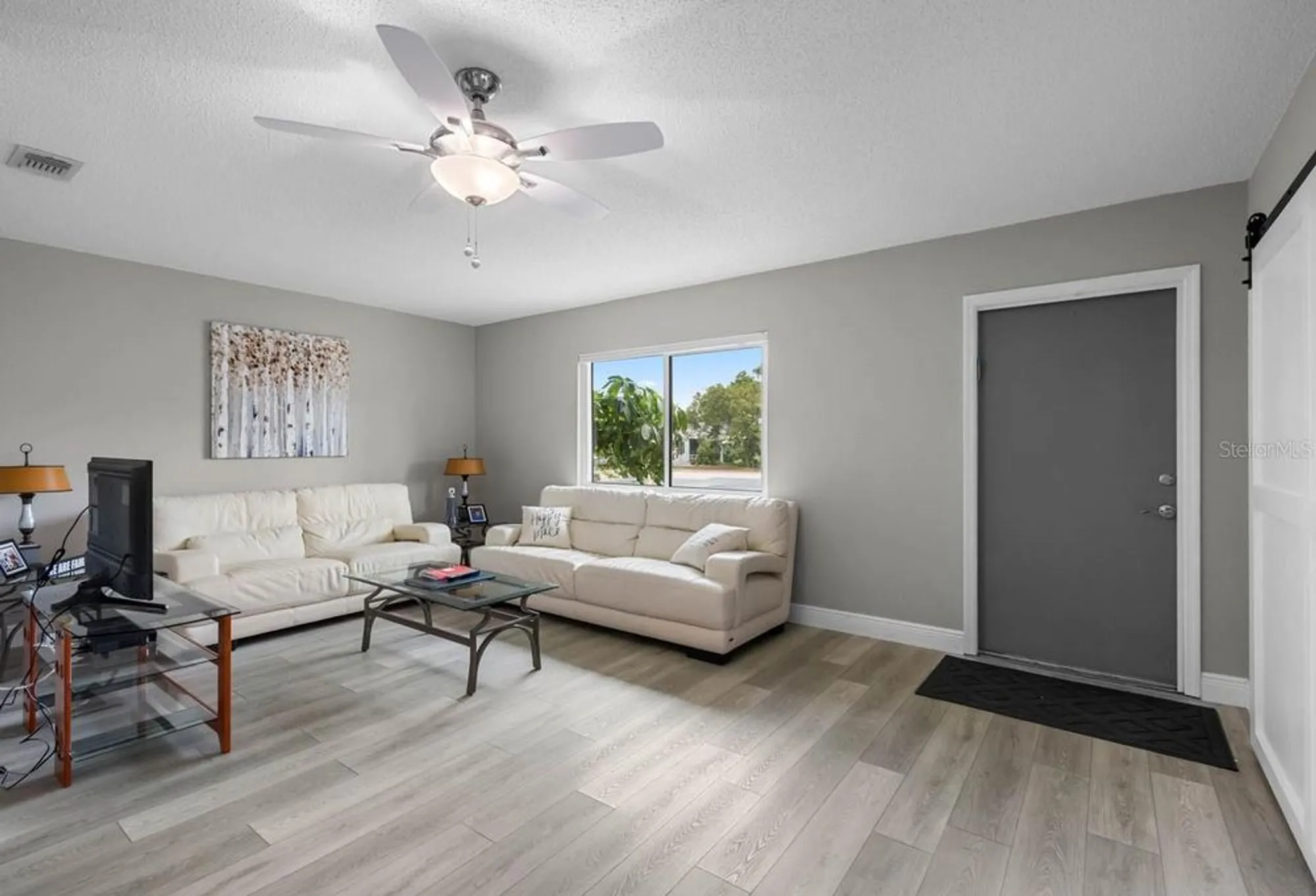 Property Slideshow image 5 of 24 | 226 gloucester blvd # 400, Sun City Center, FL, 33573