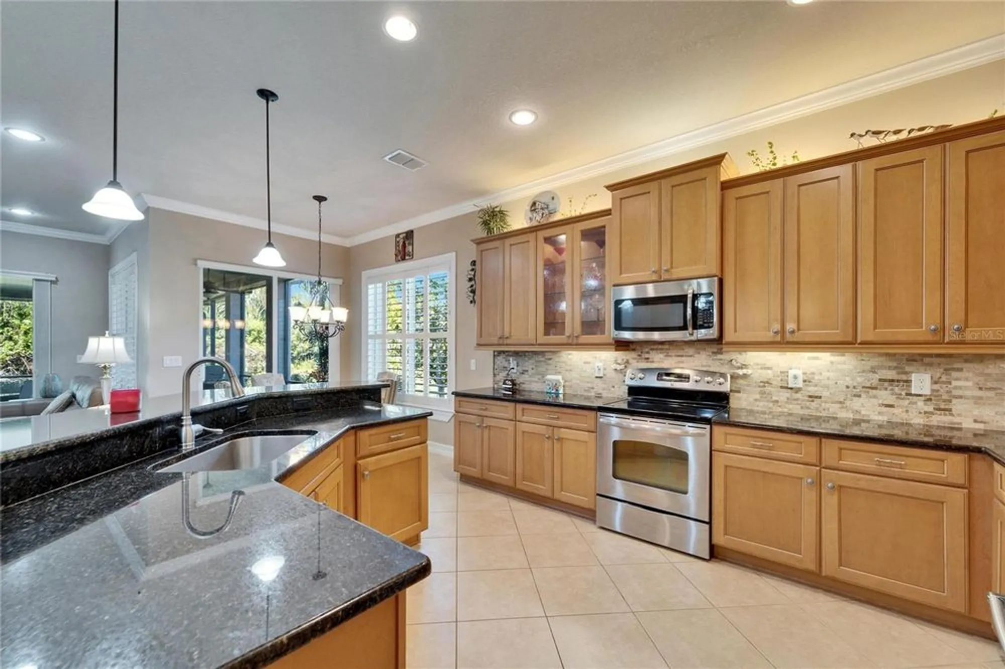 Property Slideshow image 18 of 85 | 16135 cape coral dr, Wimauma, FL, 33598
