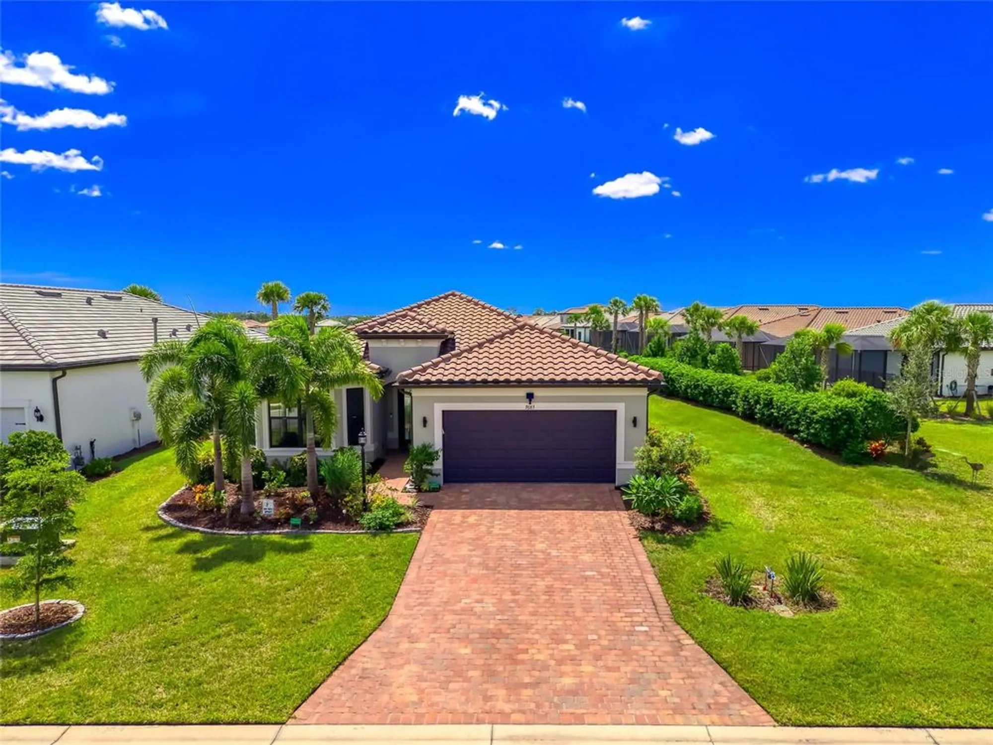 Property Slideshow image 5 of 84 | 7683 summerland cv, Lakewood Ranch, FL, 34202