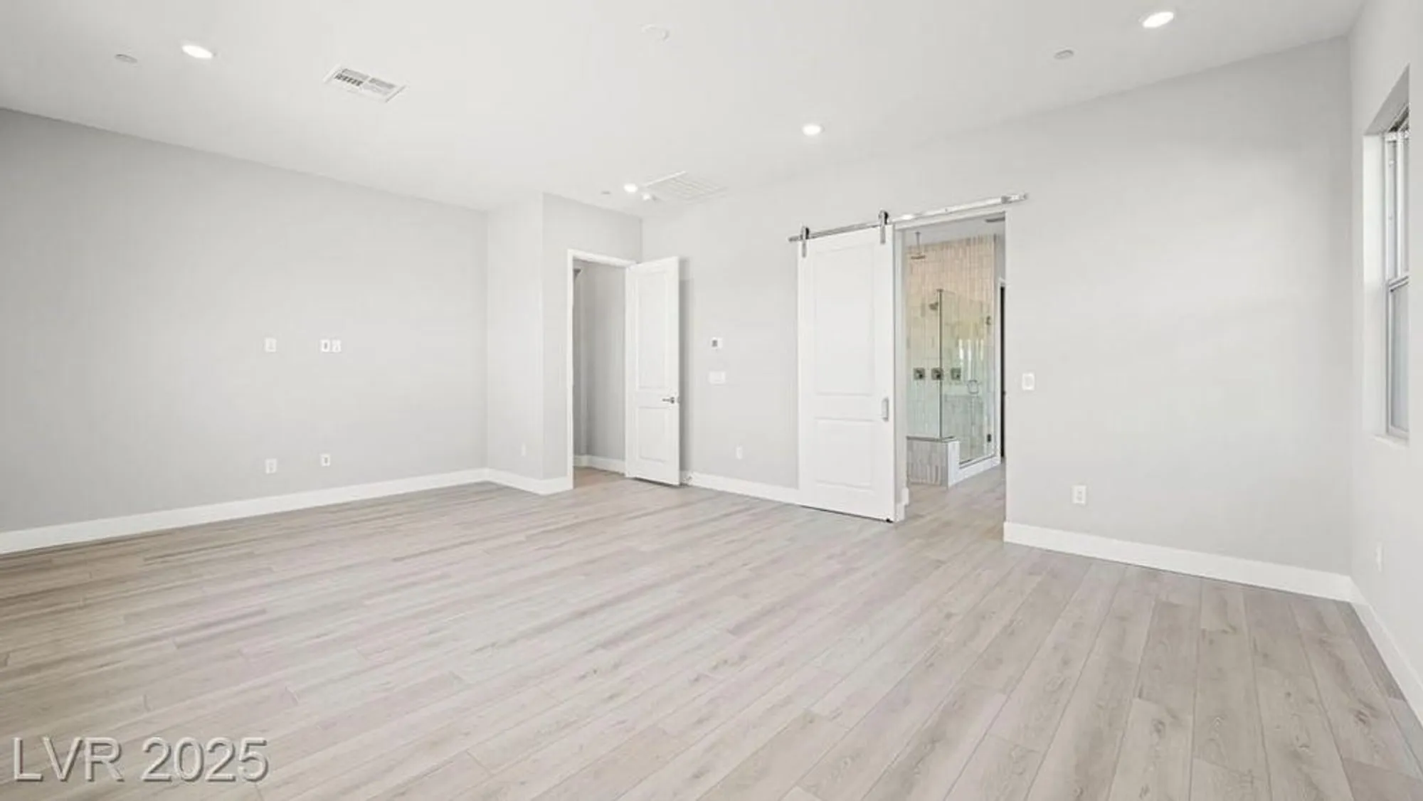 Property Slideshow image 33 of 48 | 241 paraggi bay dr, Henderson, NV, 89011