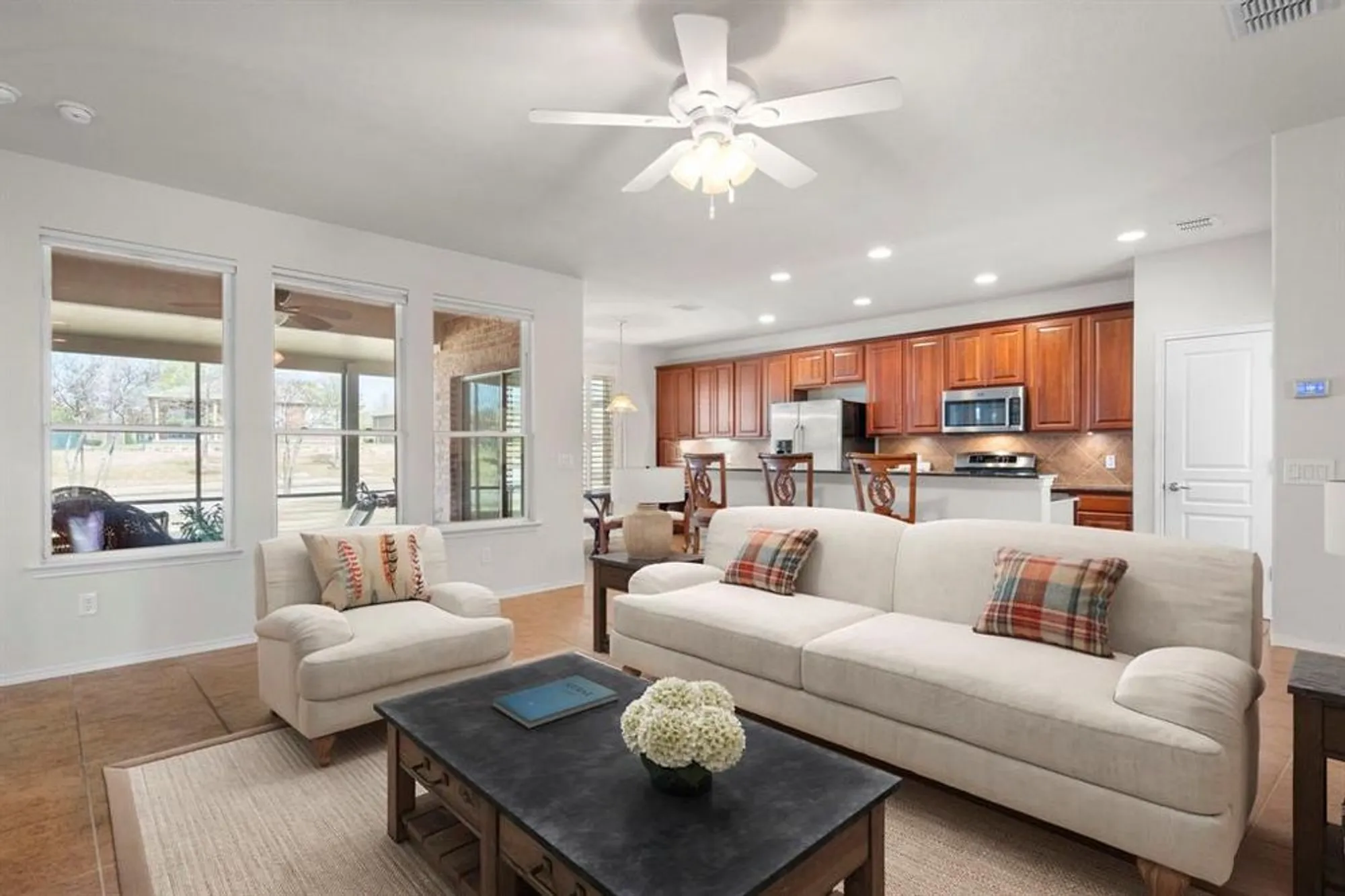 Property Slideshow image 12 of 39 | 942 carrington greens dr, Frisco, TX, 75036