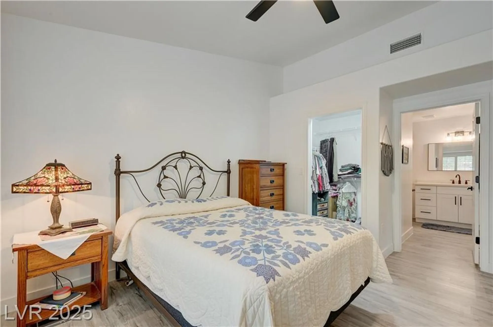 Property Slideshow image 18 of 67 | 2125 hallston st, Las Vegas, NV, 89134