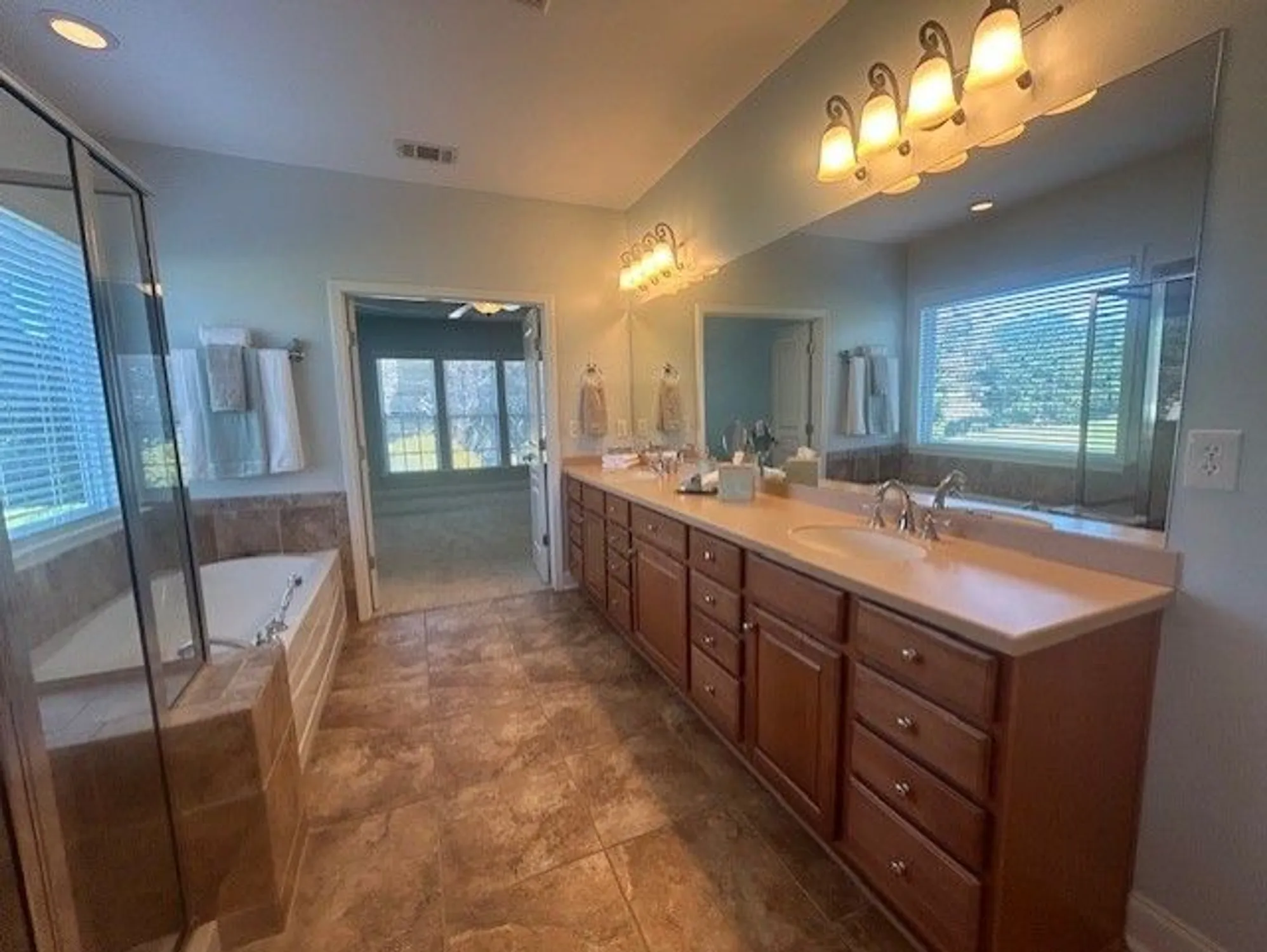 Property Slideshow image 42 of 56 | 255 antebellum ln, Mount Juliet, TN, 37122