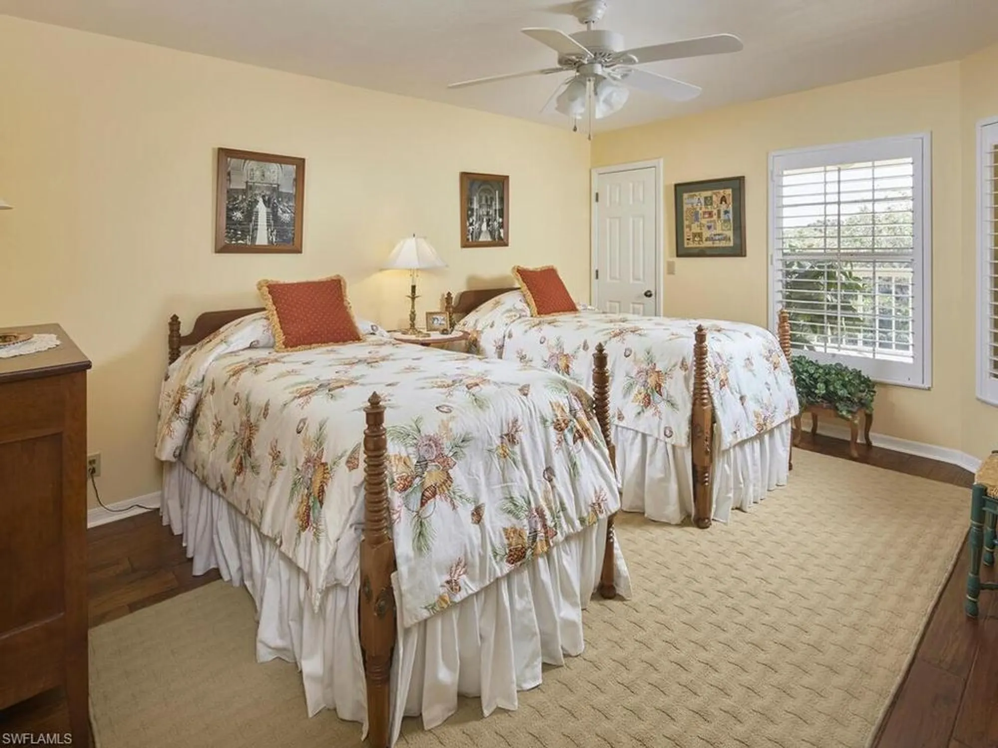 Property Slideshow image 12 of 20 | 26890 wedgewood dr apt 403, Bonita Springs, FL, 34134