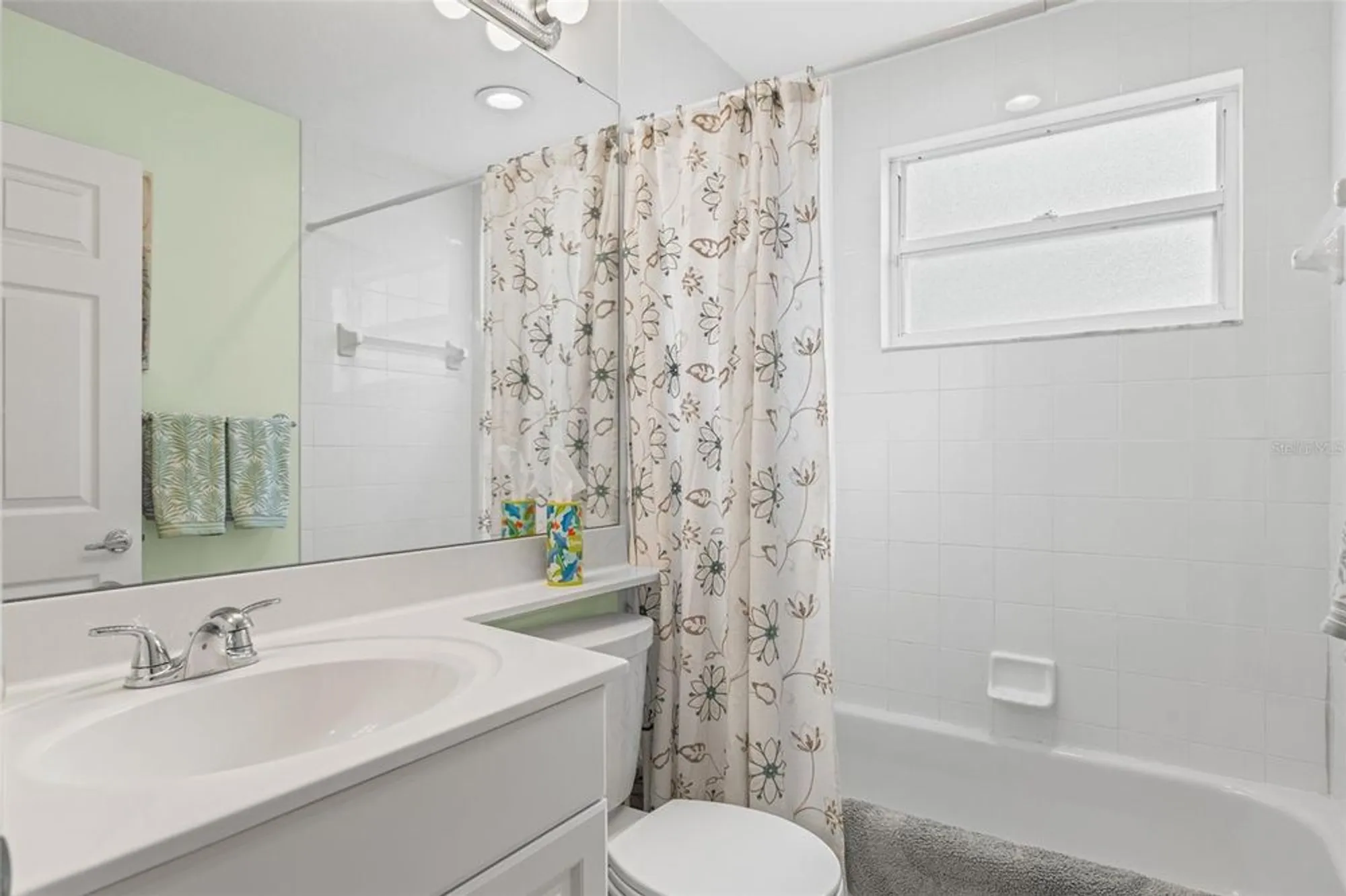 Property Slideshow image 29 of 75 | 6736 fairview ter # 6736, Bradenton, FL, 34203
