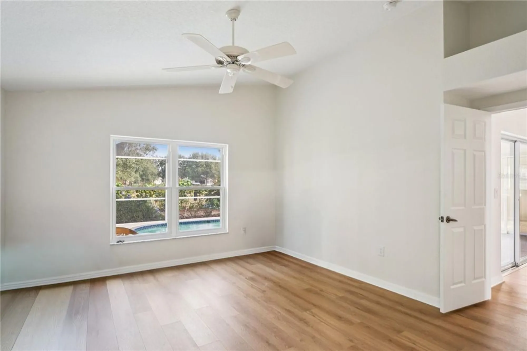 Property Slideshow image 21 of 81 | 322 greenwich cir, Spring Hill, FL, 34609