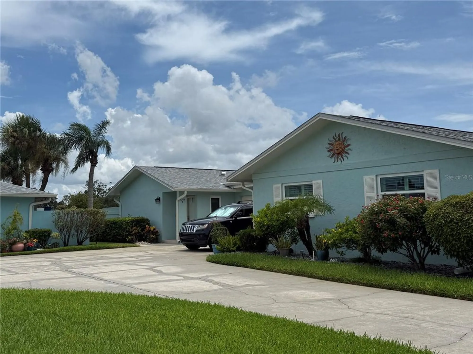 Property Slideshow image 41 of 51 | 2722 sherbrooke ln d, Palm Harbor, FL, 34684