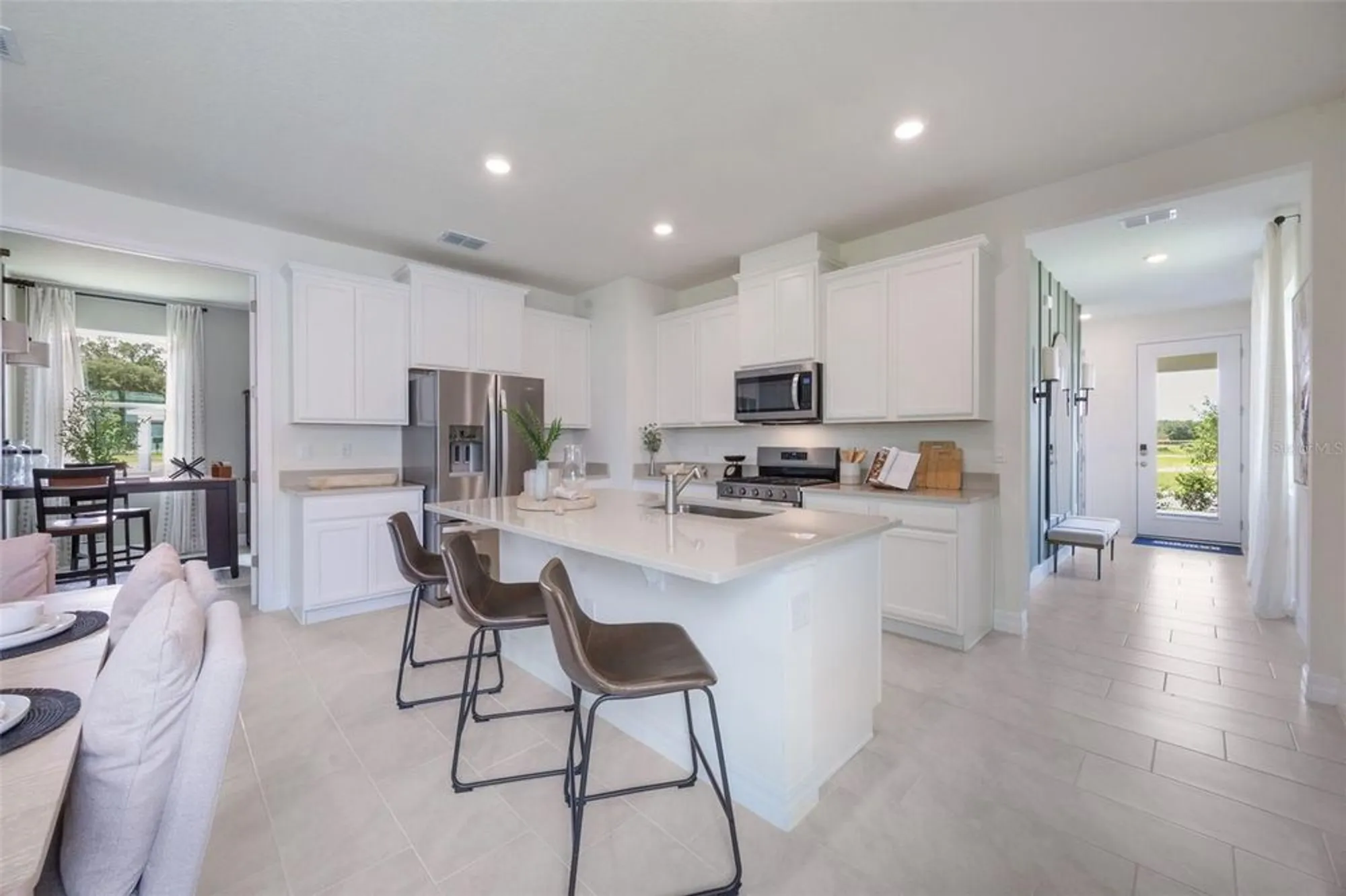 Property Slideshow image 7 of 37 | 3973 kennebunk loop, Mount Dora, FL, 32757