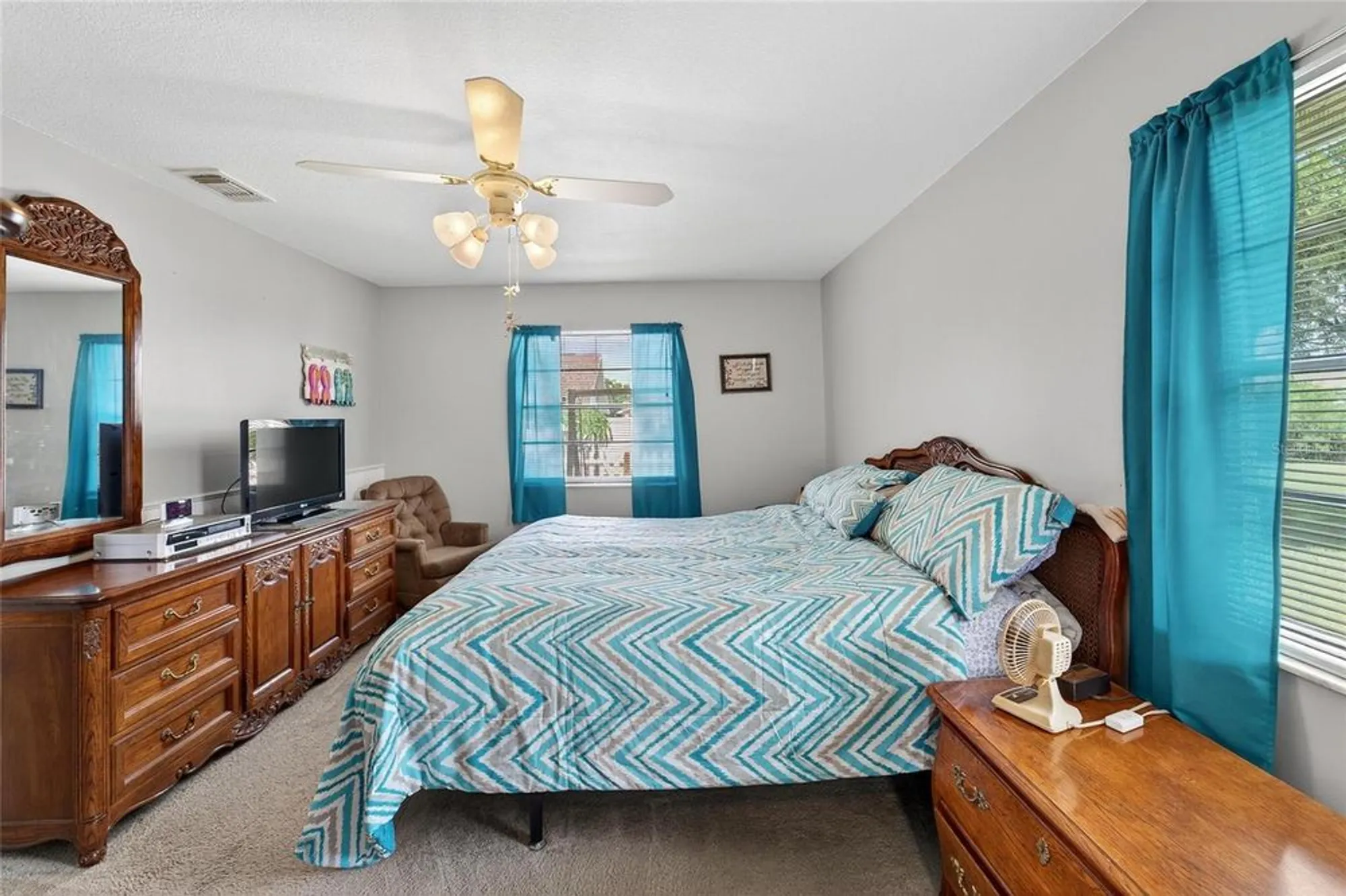 Property Slideshow image 23 of 63 | 645 fort duquesna dr, Sun City Center, FL, 33573